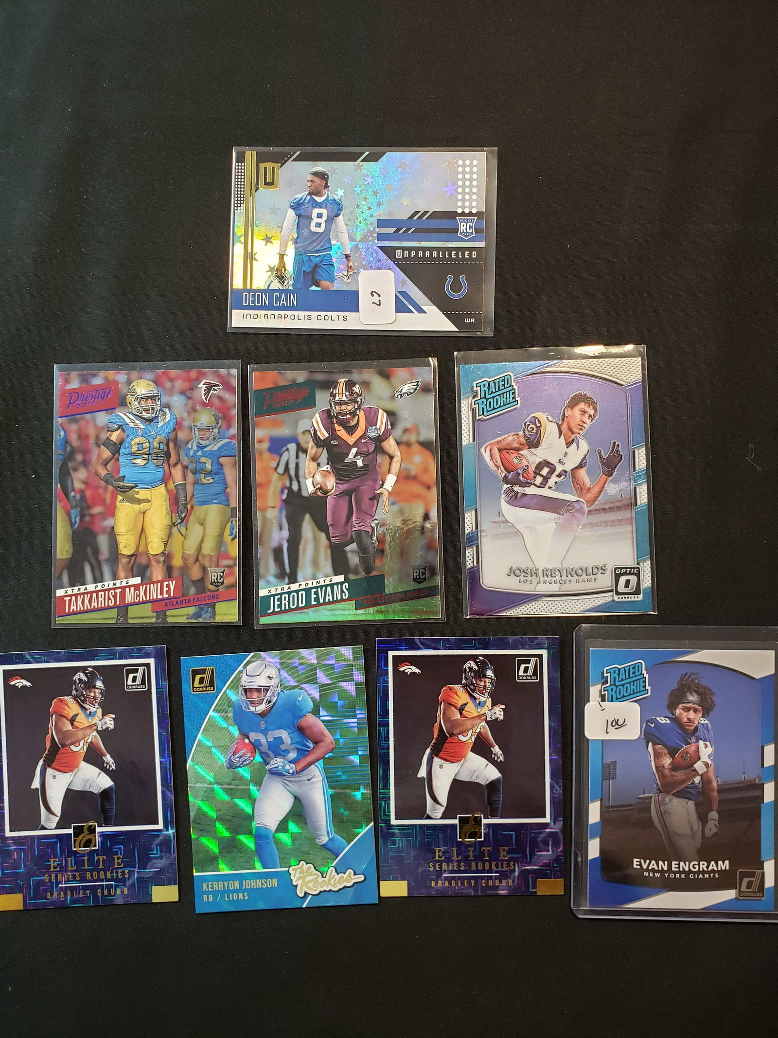 NFL FOOTBALL ROOKIE CARD LOT: DEON CAIN COLTS RC NUMBERED 176/200, BRADLEY CHUBB, KERRYON JOHNSON