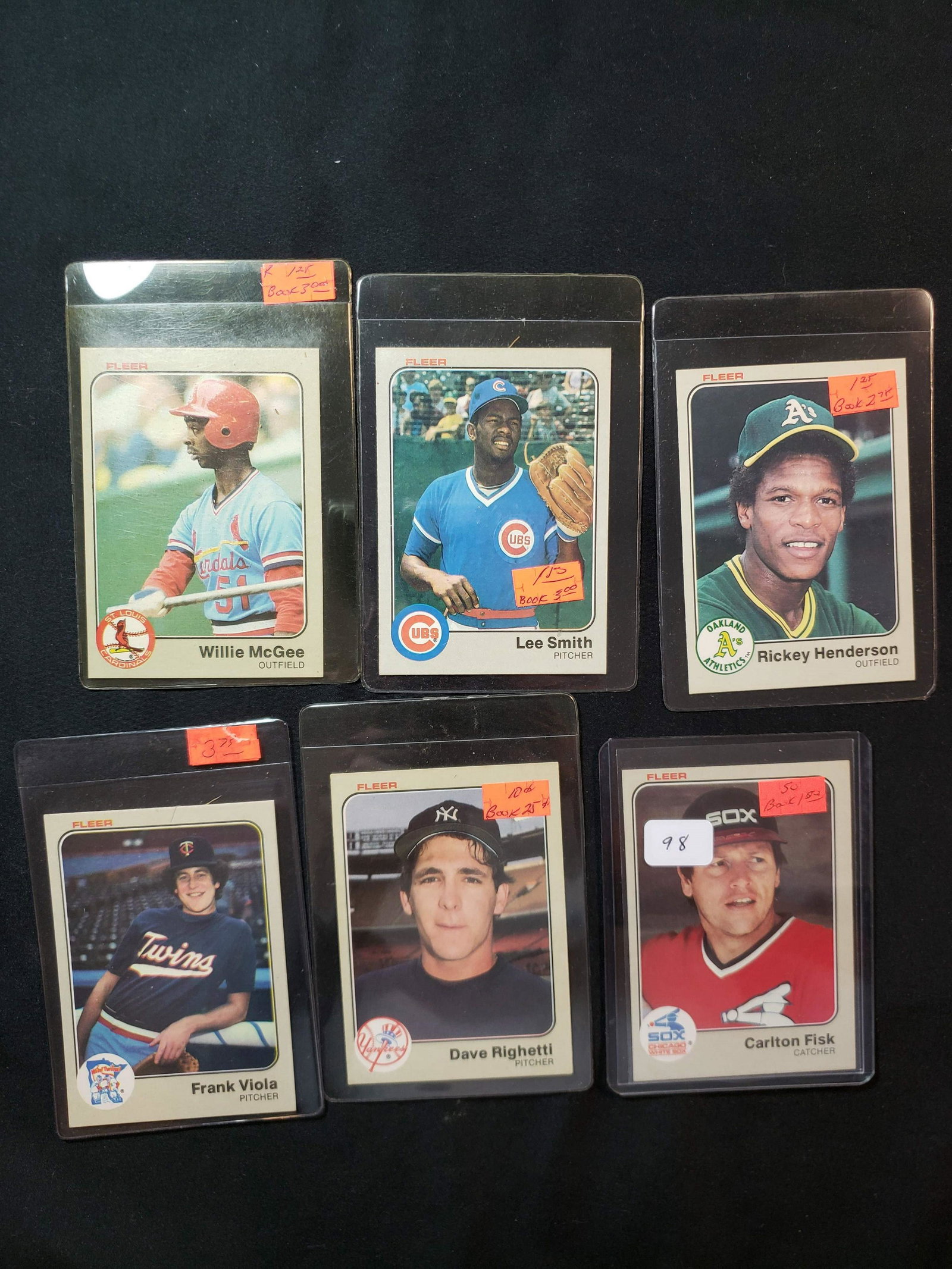 1983 FLEER BASEBALL CARDS LOT: RICKEY HENDERSON, LEE SMITH CUBS, CARLTON PUDGE FISK, WILLIE MCGEE ROOKIE