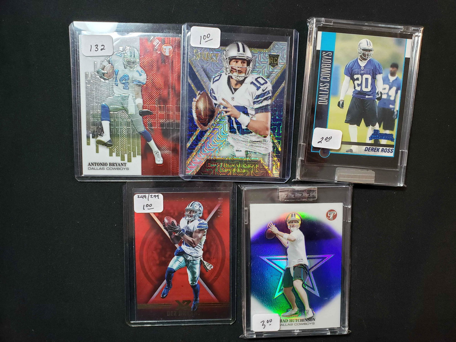 DALLAS COWBOYS INSERT AND ENCASED CARDS (1 of 1)
