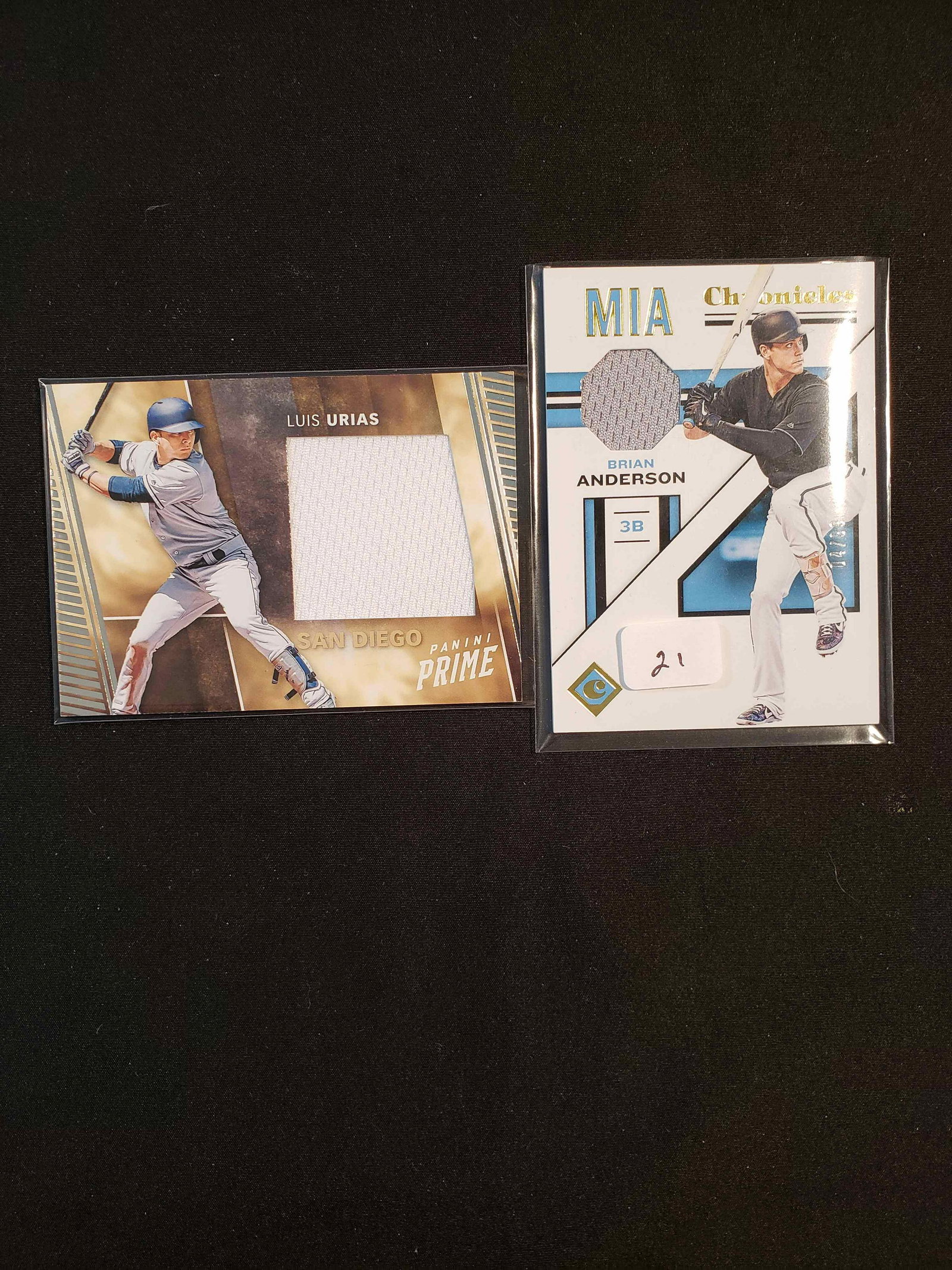 LOT OF 2 BASEBALL JERSEY RELIC CARDS (1 of 1)