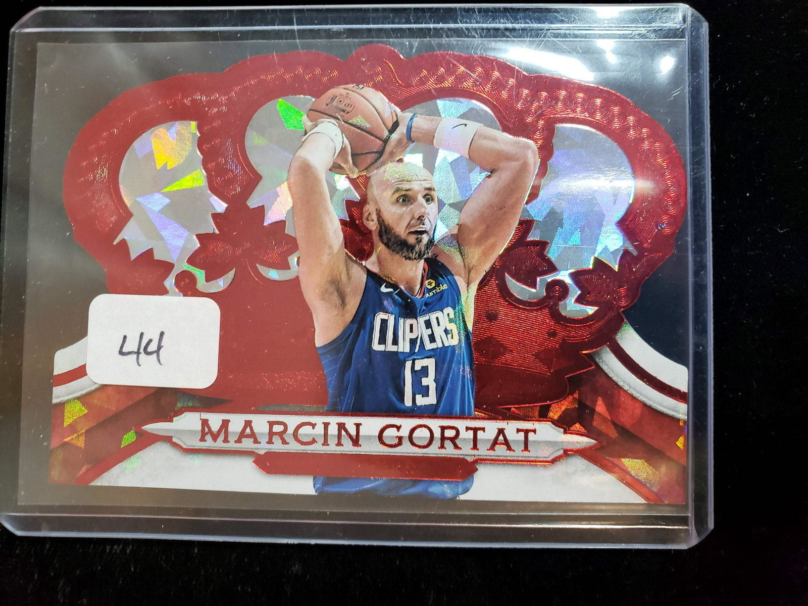 CROWN ROYALE NBA RED CRYSTAL DIE CUT CARD 36/49: MARCIN GORTAT LA CLIPPERS DIE CUT INSERT