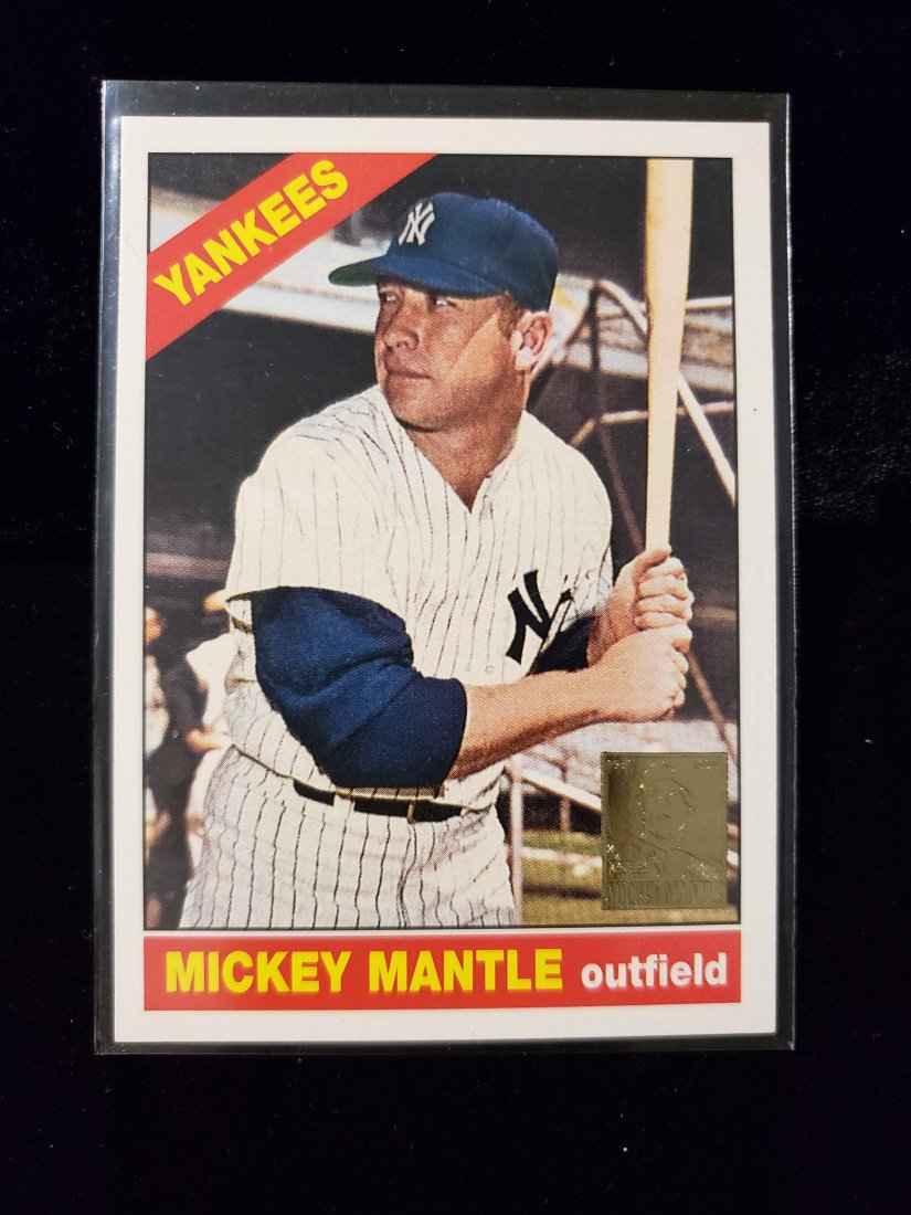 MICKEY MANTLE COMMEMORATIVE CARD (1 of 2)