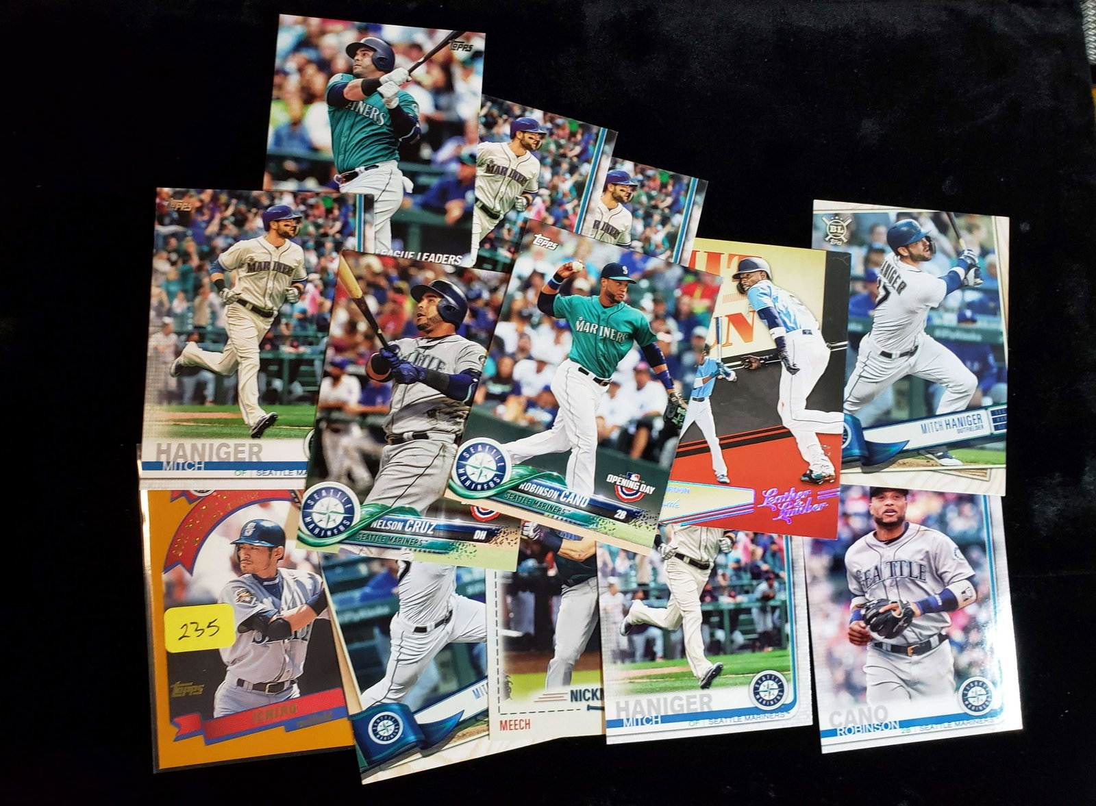 SEATTLE MARINERS BASEBALL CARD COLLECTION: ICHIRO GOLD ROY INSERT CARD, MITCH HANIGAR, NELSON CRUZ, ROBINSON CANO