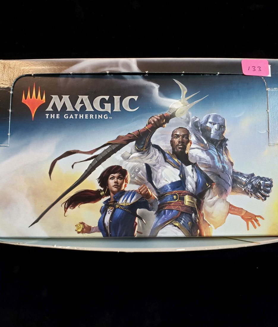 MAGIC THE GATHERING BOX FULL UNSEARCHED 400-500 CARDS (1 of 5)