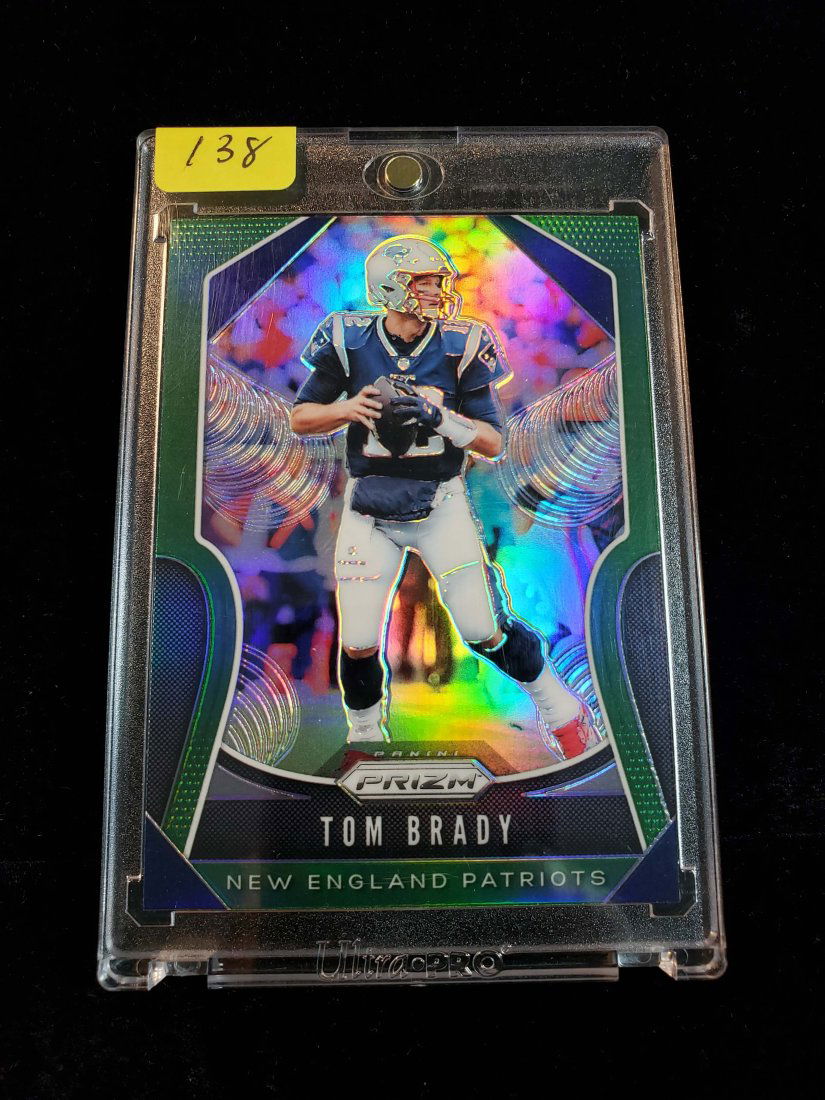 TOM BRADY 2019 PRIZM FOOTBALL GREEN HOLO PRIZM (1 of 2)