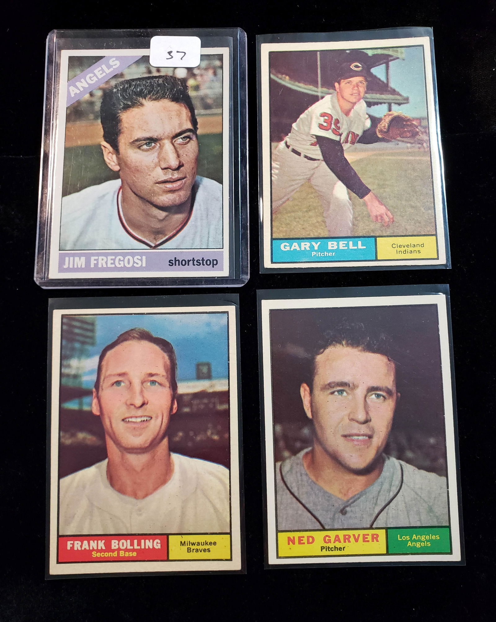 VINTAGE BASEBALL CARD LOT (1 of 1)