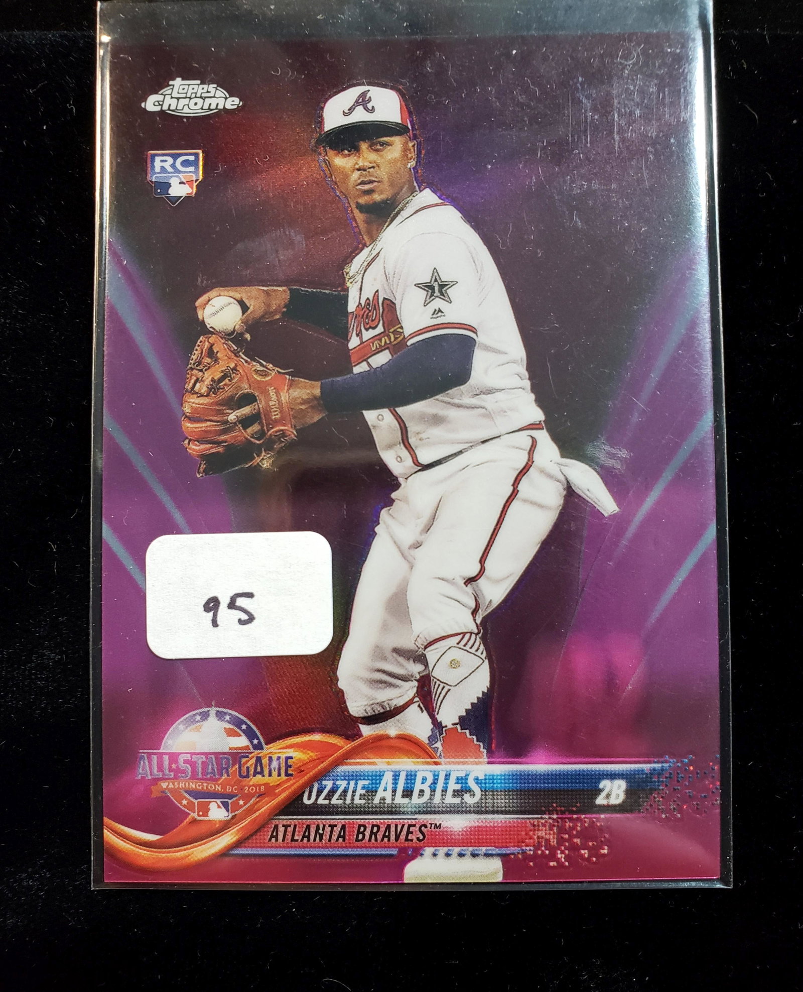OZZIE ALBIES 2018 TOPPS PINK REFRACTOR ROOKIE CARD (1 of 1)