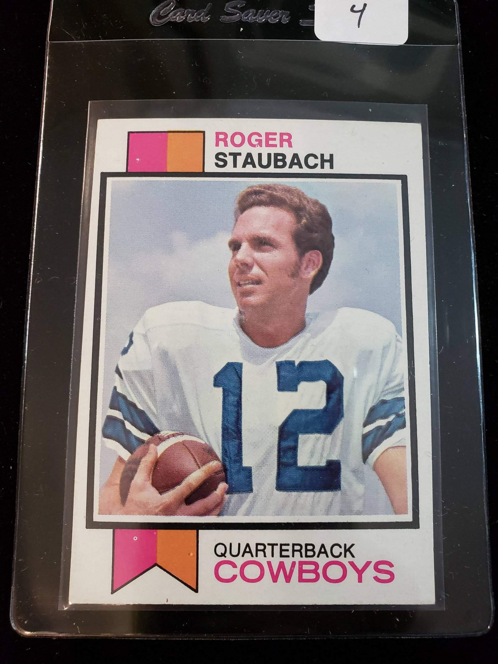 ROGER STAUBACH DALLAS COWBOYS 2ND YEAR CARD: 1973 TOPPS FOOTBALL CARD #475 NEAR MINT PROBLEM FREE CARD EX+/NRMT