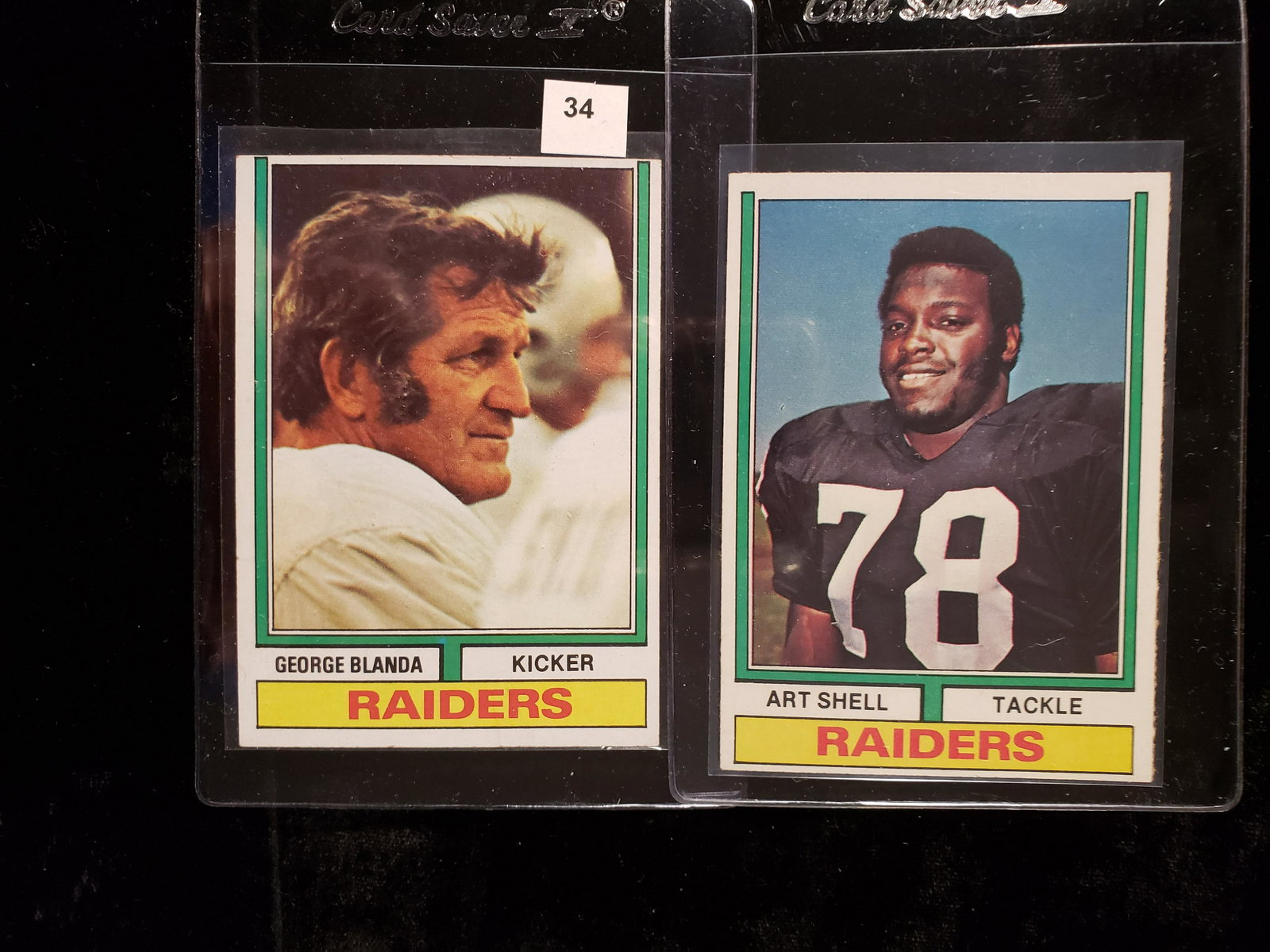 OAKLAND RAIDERS VINTAGE FOOTBALL HALL OF FAMERS LOT: 1974 TOPPS FOOTBALL ART SHELL AND GEORGE BLANDA MINT CLEAN AND SHARP CARDS