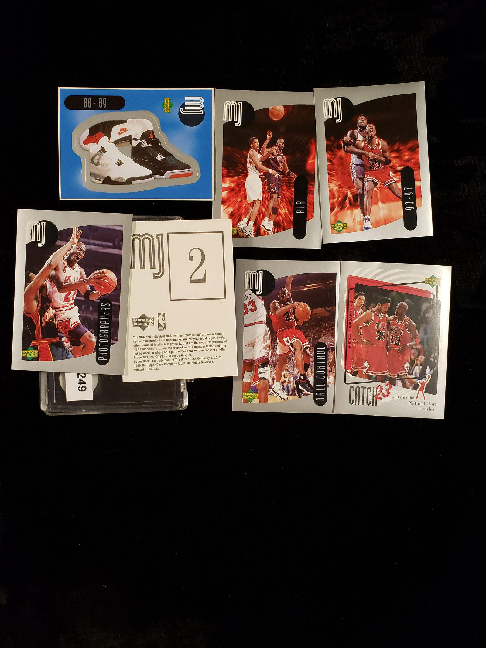 1998 UPPER DECK MICHAEL JORDAN MINI STICKERS: 1998 UPPER DECK MICHAEL JORDAN MINI STICKERS