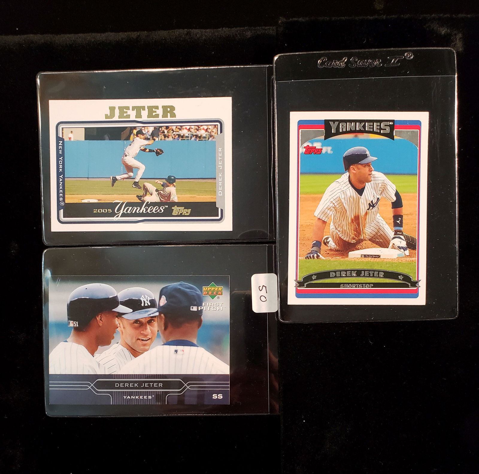 LOT OF 3 DEREK JETER BASEBALL CARDS (1 of 1)