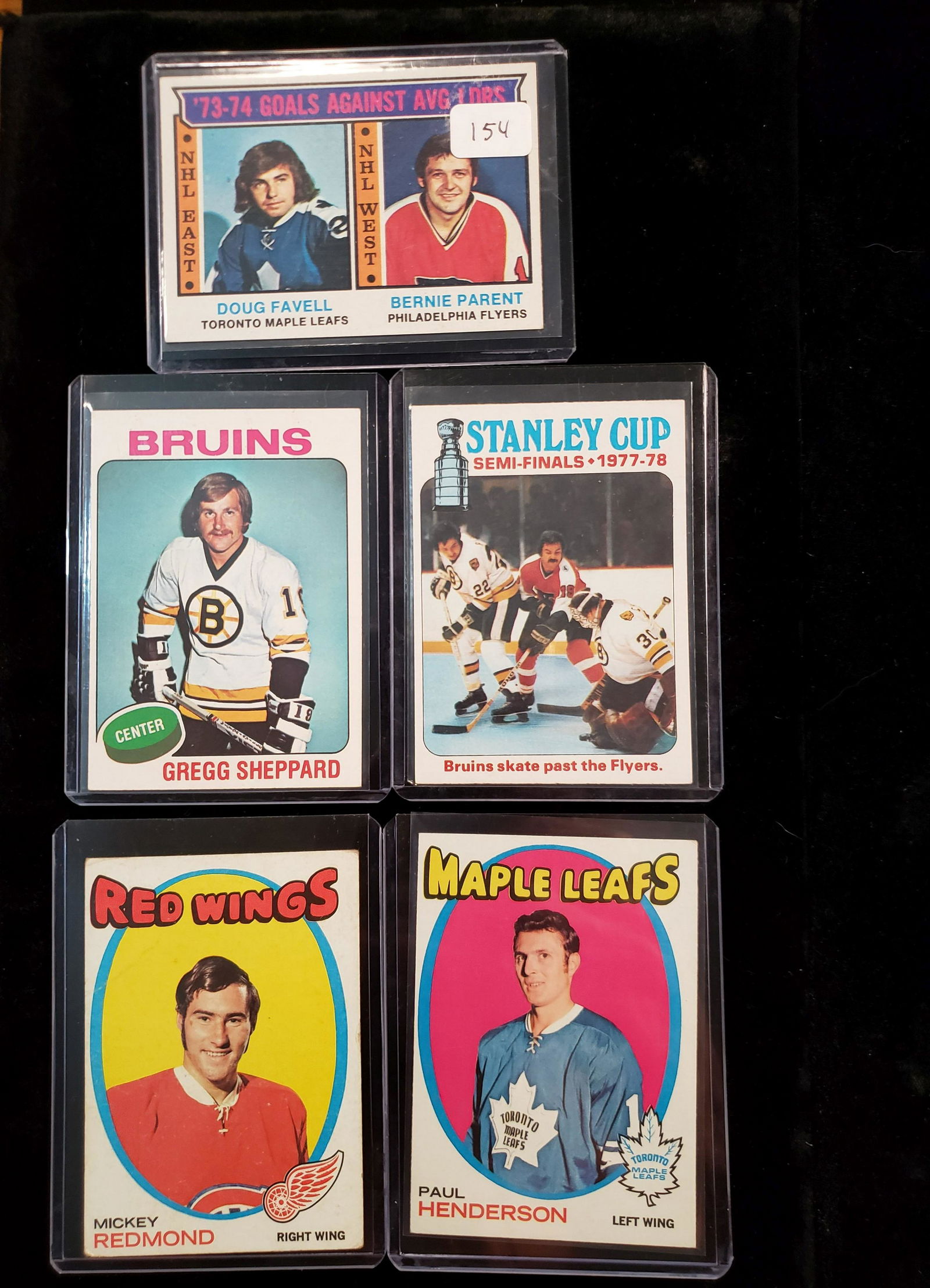 LOT OF 5 ASSORTED OLD SCHOOL VINTAGE HOCKEY CARDS (1 of 3)