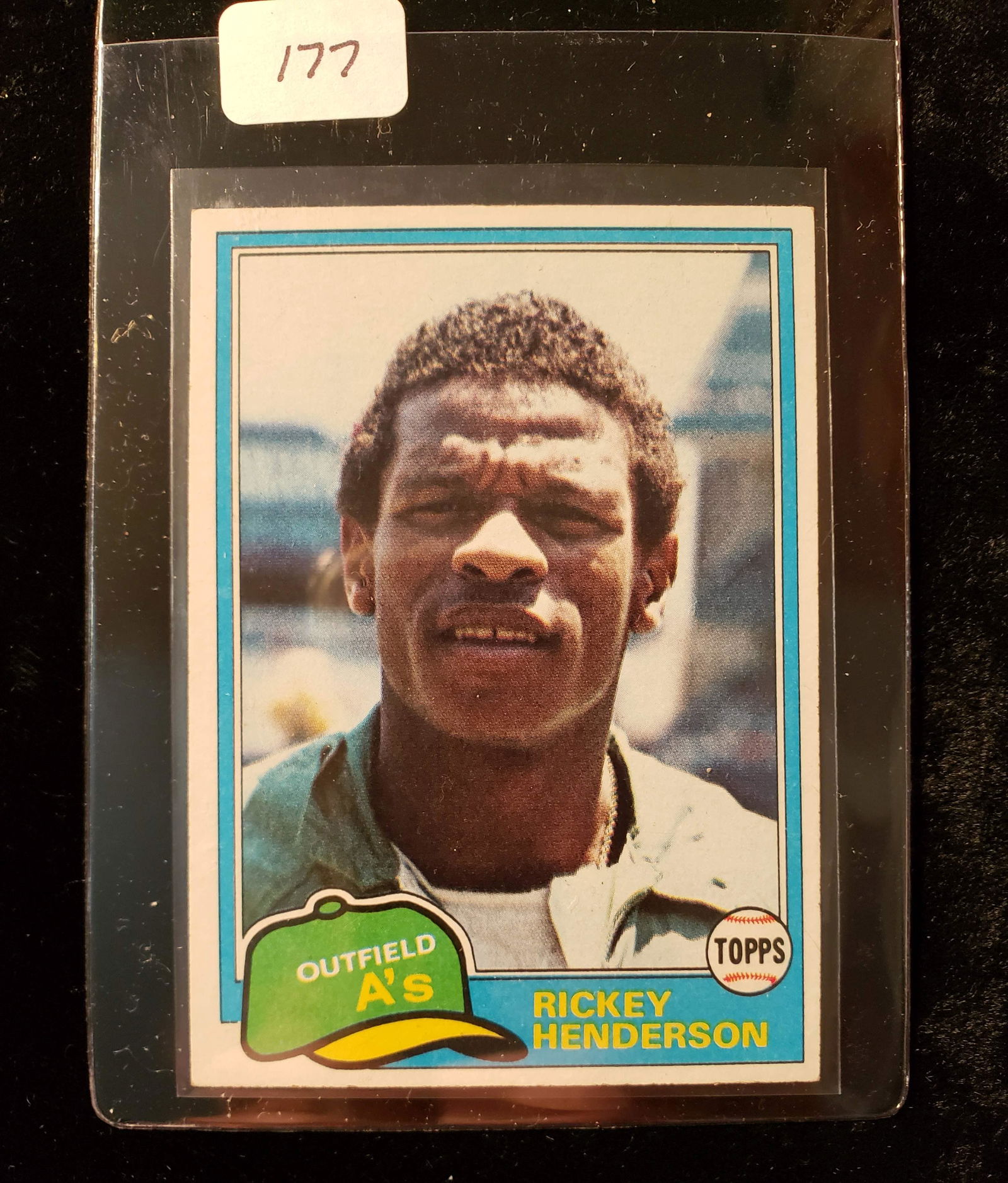 1981 TOPPS BASEBALL RICKEY HENDERSON OAKLAND A'S CARD: 1981 TOPPS BASEBALL RICKEY HENDERSON OAKLAND A'S CARD #261
