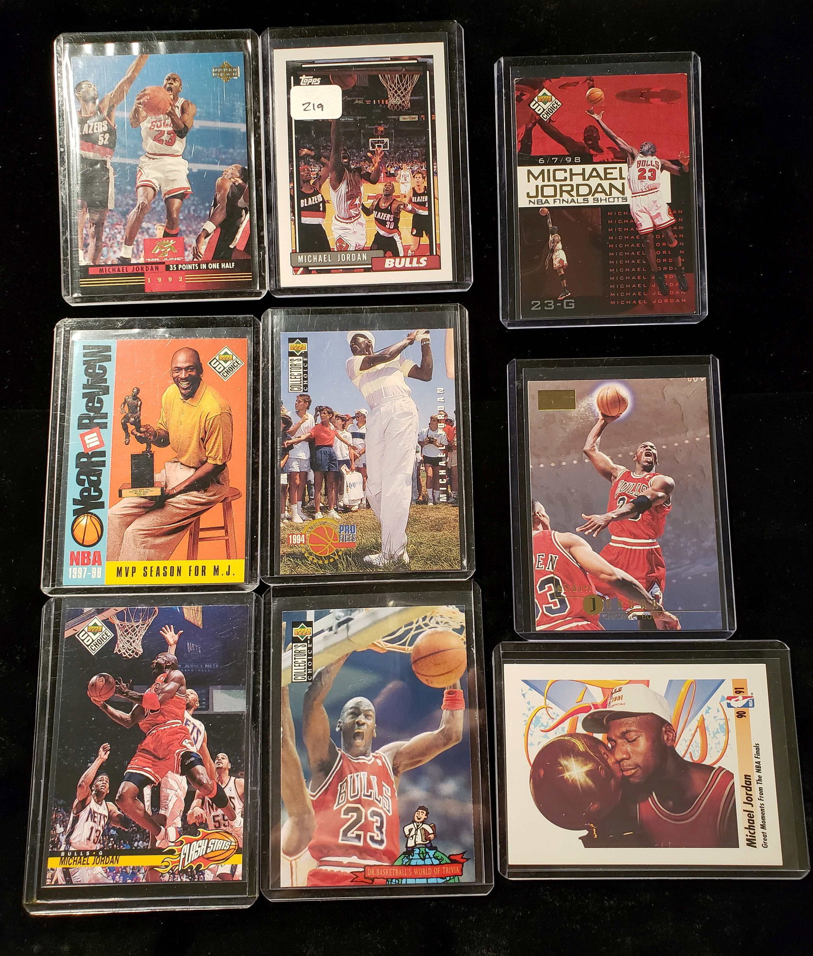 MICHAEL JORDAN CHICAGO BULLS BASETBALL CARD COLLECTION: MICHAEL JORDAN CHICAGO BULLS BASETBALL CARD COLLECTION