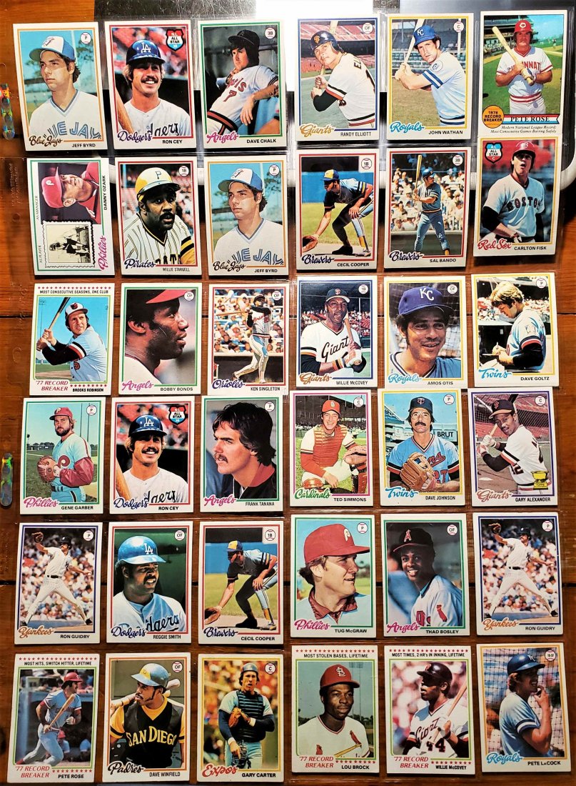 4-BINDER PAGES OF 1978 TOPPS BASEBALL CARDS: NICE BETTER GRADE LOT OF 36 1978 TOPPS BASEBALL CARDS INCLUDING SOME STARS AND HALL OF FAMERSDAVE WINFIELD, RON CEY, BROOKS ROBINSON, GARY CARTER, PETE ROSE, RON GUIDRY, CECIL COOPER, WILLIE STARGELL,