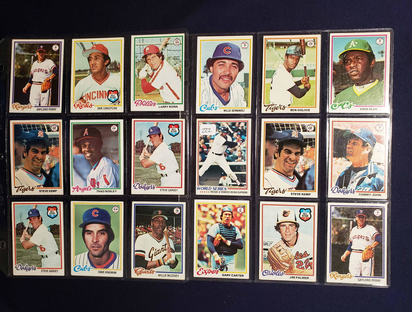 2 BINDER PAGES FULL OF 1978 TOPPS WITH STARS/HOFERS: REGGIE JACKSON, TOMMYJOHN, JIM PALMER, GAYLORD PERRY, GARY CARTER, VIDA BLUE