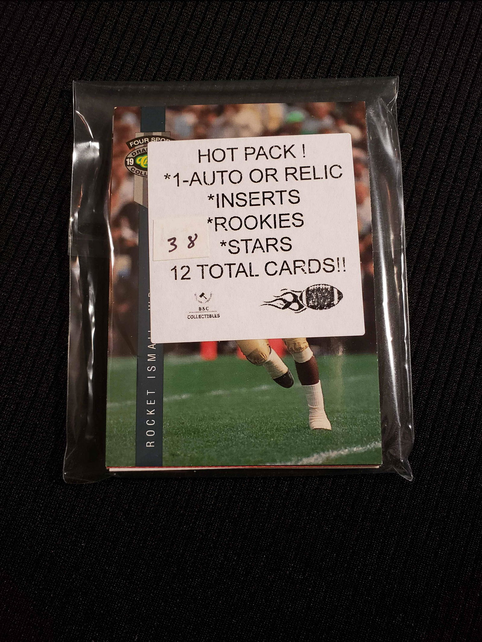 FOOTBALL HOT PACK WITH AND AUTO OR RELIC IN EVERY PACK (1 of 1)