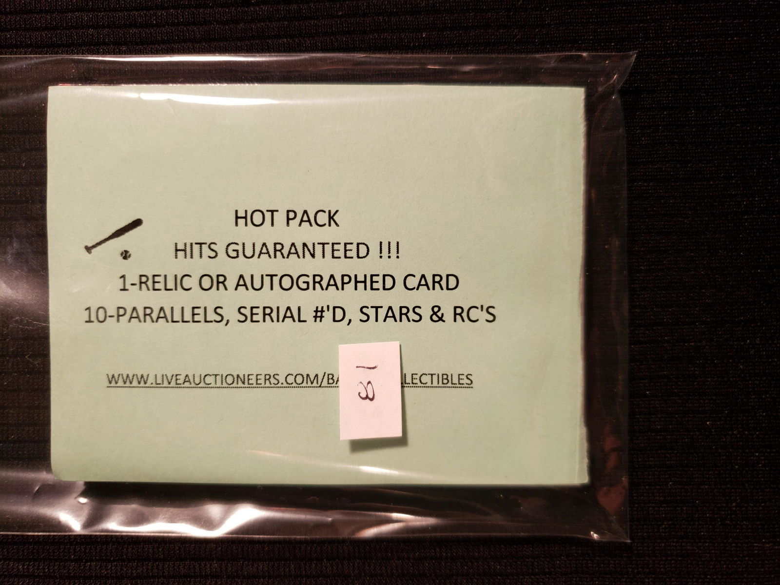 BASEBALL HOT PACK WITH A HIT IN EVERY PACK (1 of 1)