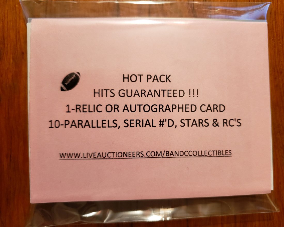 FOOTBALL HOT PACK WITH A HIT IN EVERY PACK (1 of 1)