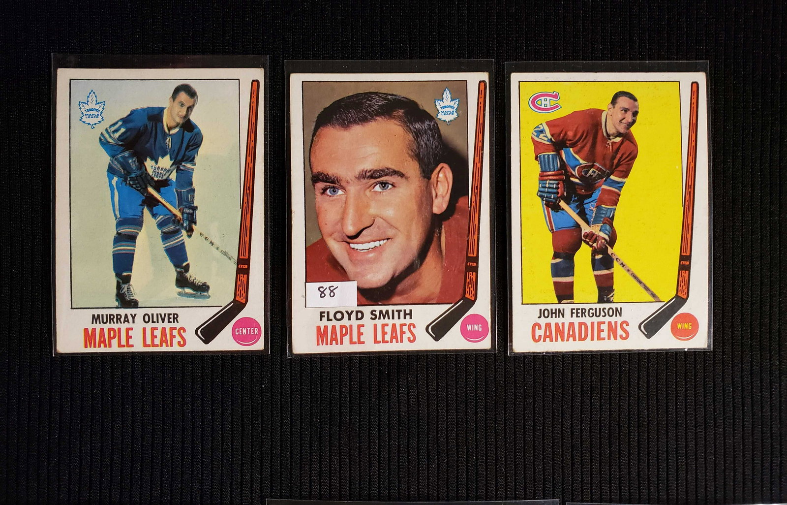 VINTAGE 1969-70 TOPPS HOCKEY CARDS (1 of 2)