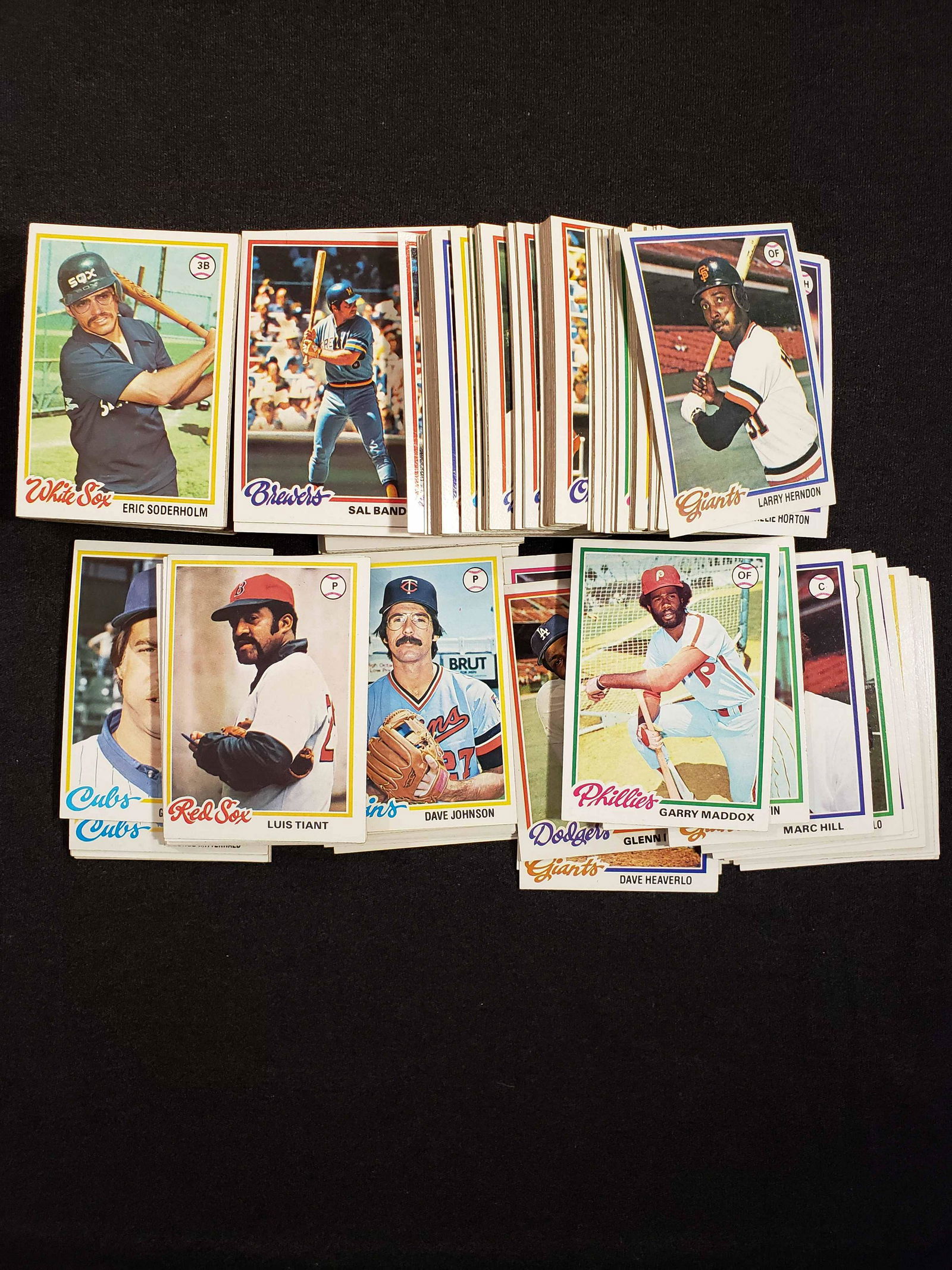 Lot of 500 1978 topps baseball cards (1 of 1)