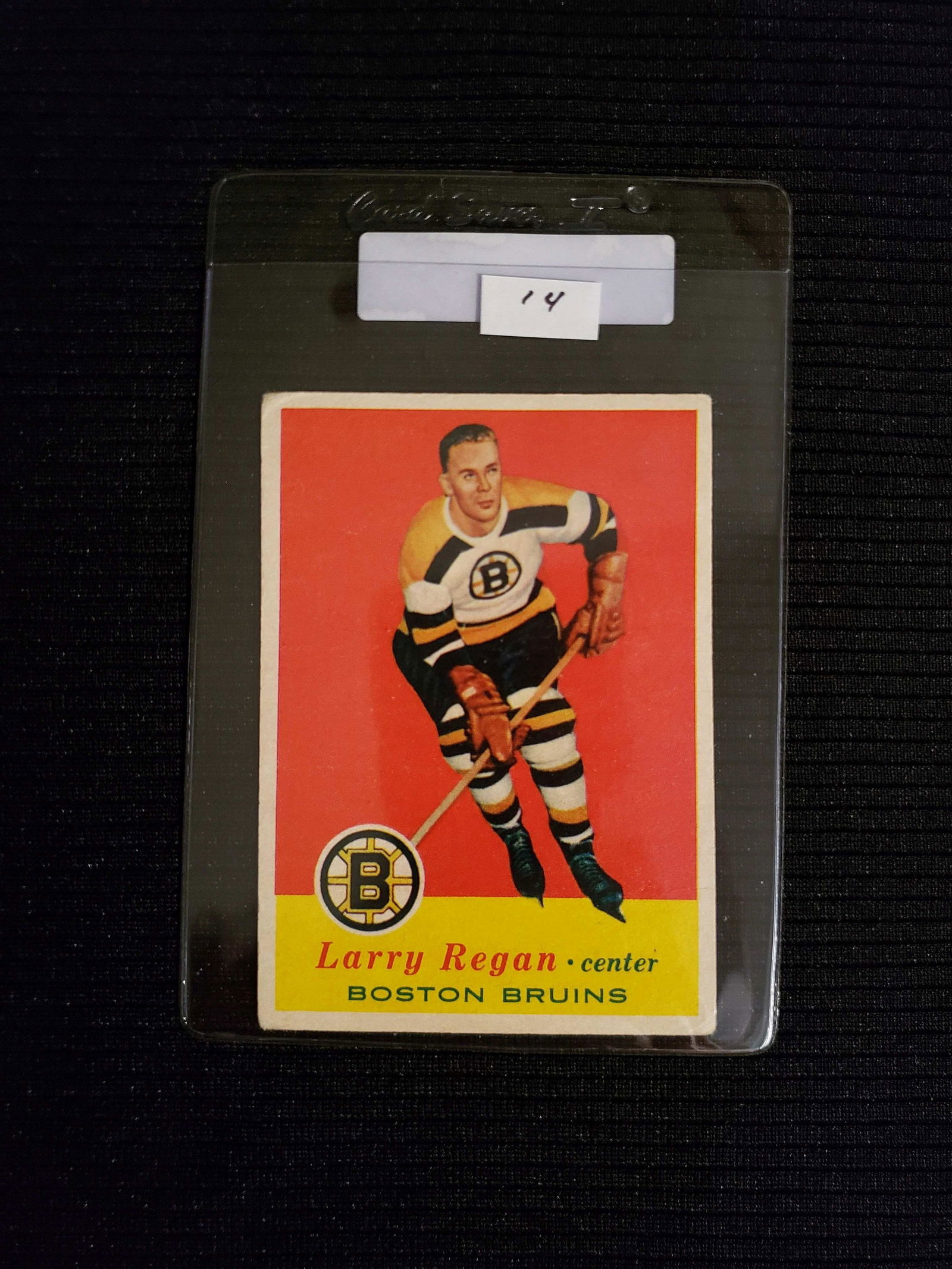 1957 TOPPS HOCKEY #6 LARRY REGAN BOSTON BRUINS (1 of 2)
