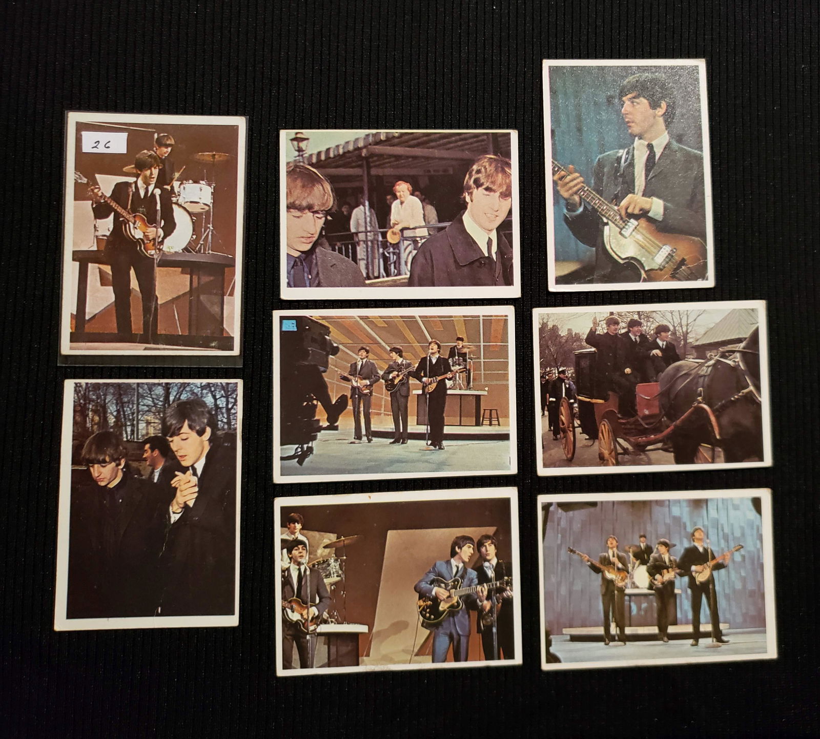1964 TOPPS BEATLES COLOR CARDS IN EXCELLENT CONDITION (1 of 2)