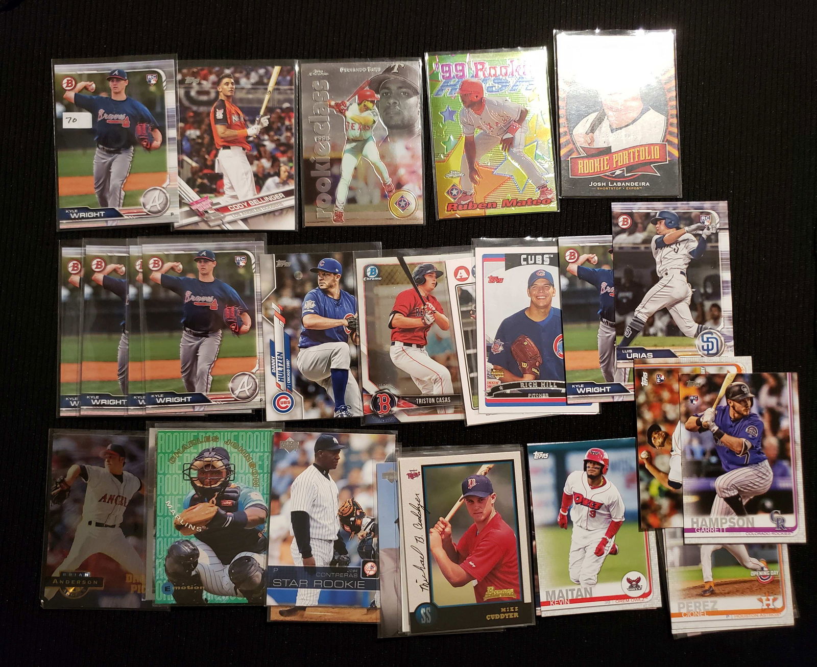 LOT OF 30 ROOKIE AND PROSPECT BASEBALL CARDS (1 of 1)