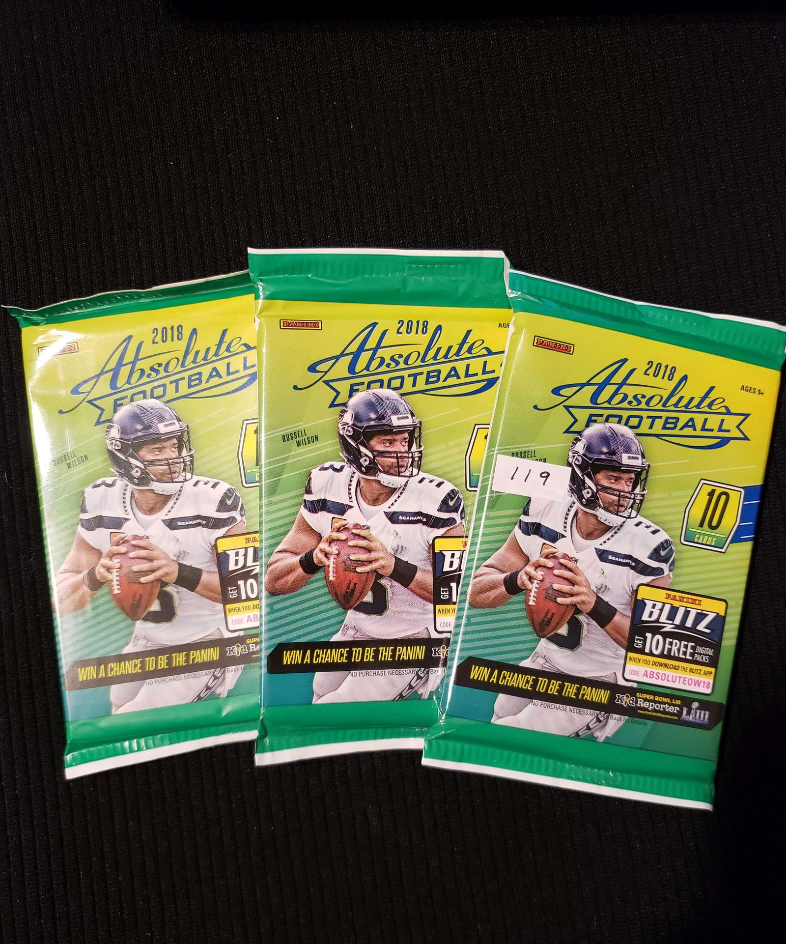 2018 PANINI ABSOLUTE FOOTBALL SEALED PACKS (1 of 1)