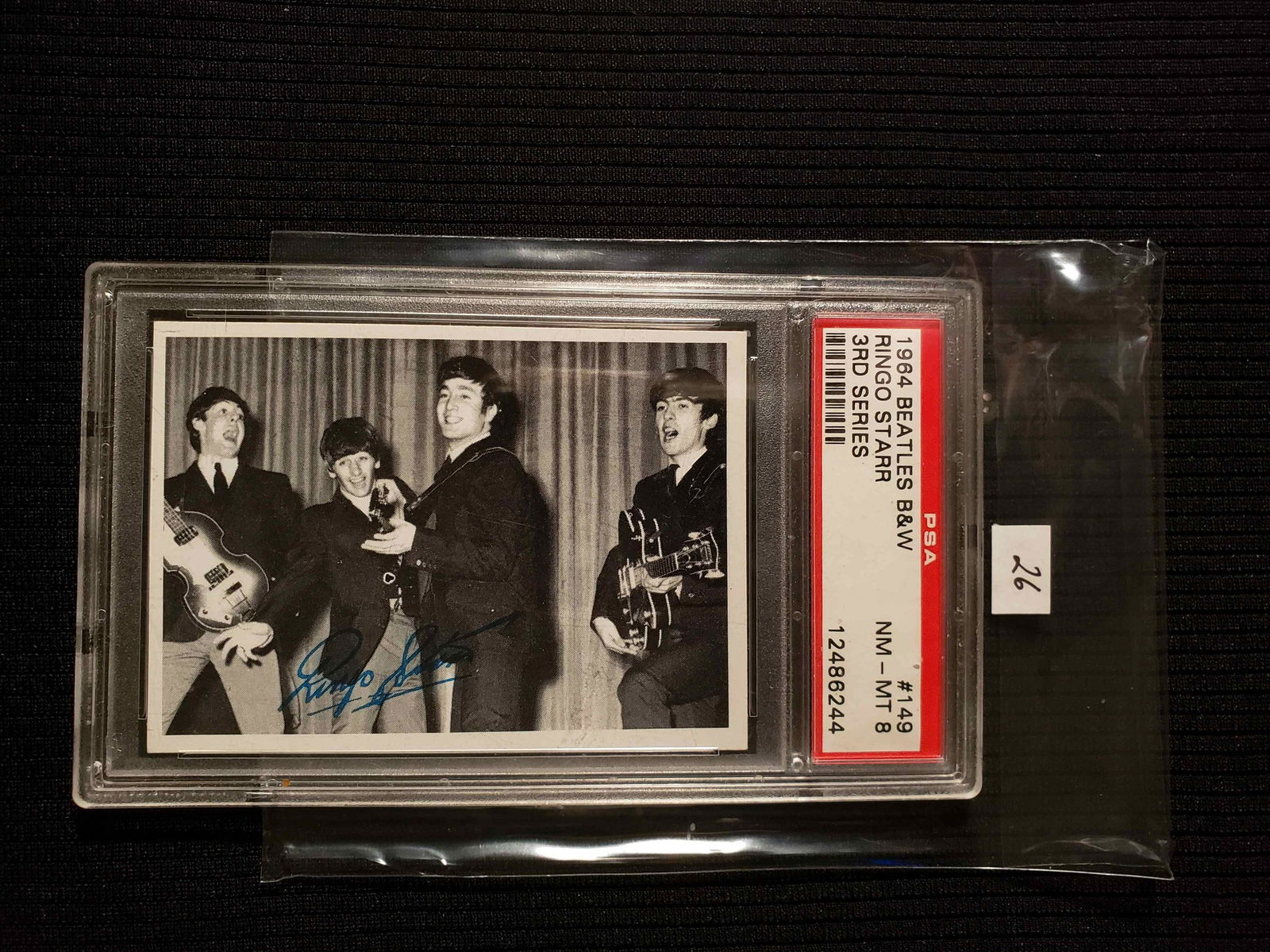 PSA GRADED 1964 BEATLES BLACK & WHITE RINGOS STAR: PSA 8 NM-MT 1964 BEATLES B&W #149 RINGO STARR