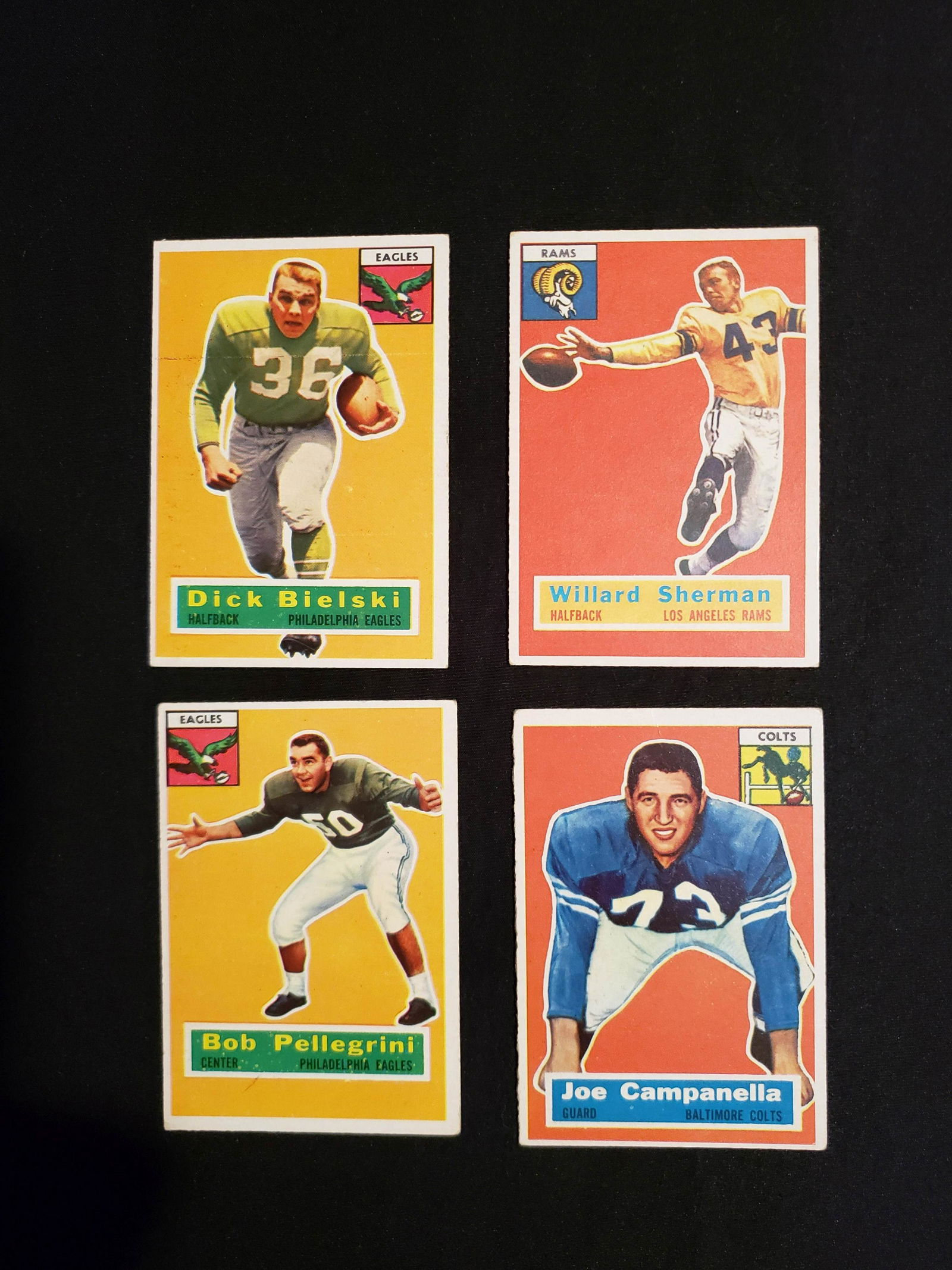 LOT OF 4 1956 Topps FOOTBALL CARDS (1 of 2)