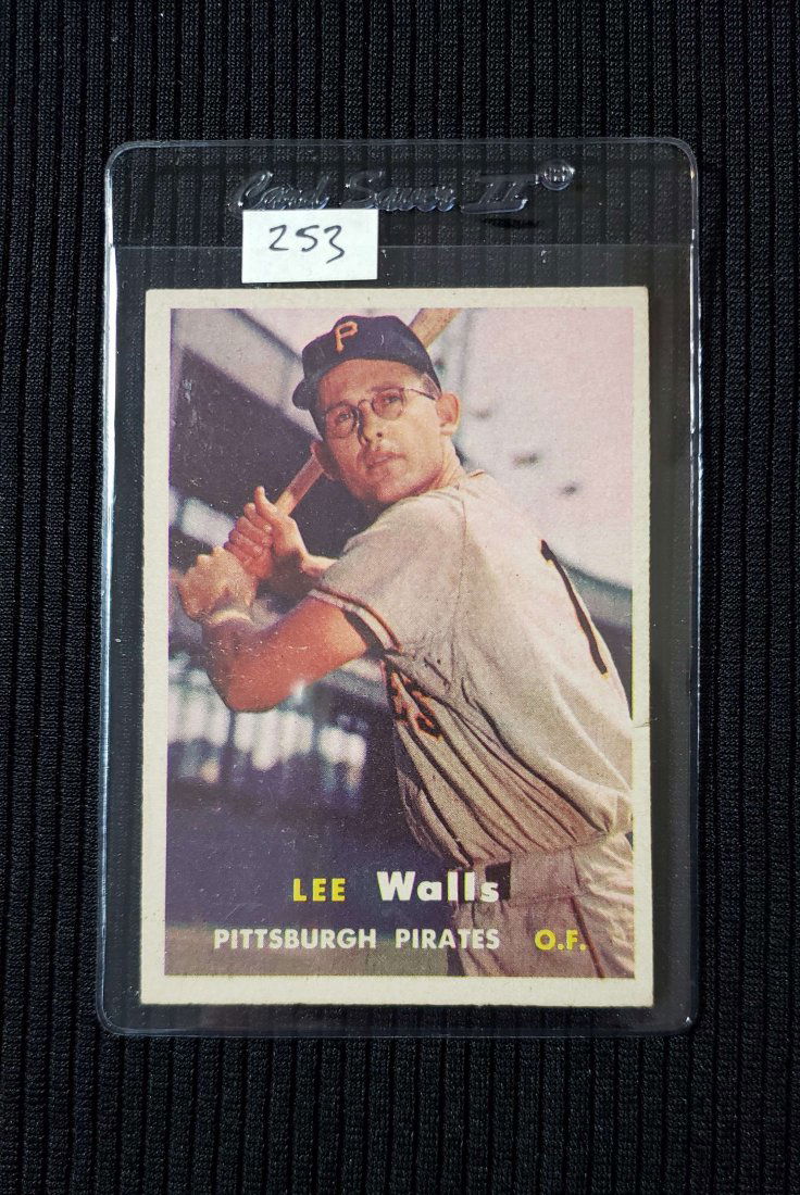 VINTAGE 1957 TOPPS BASEBALL CARD LEE WALLS PIRATES (1 of 2)
