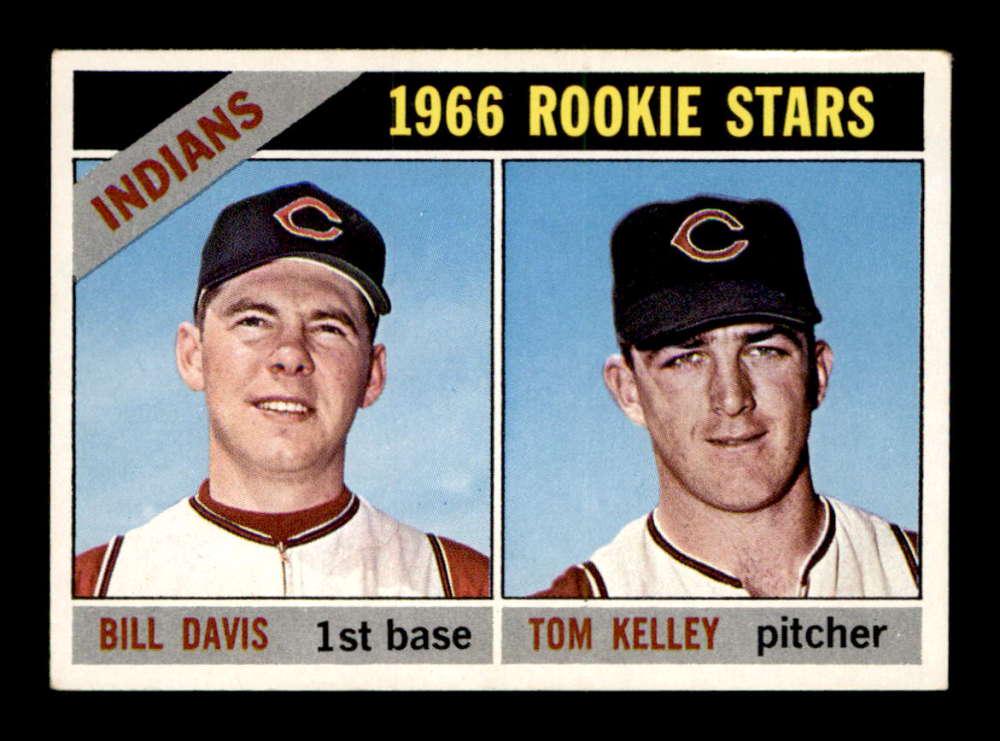 VINTAGE 1966 TOPPS BASEBALL CARDS (1 of 3)