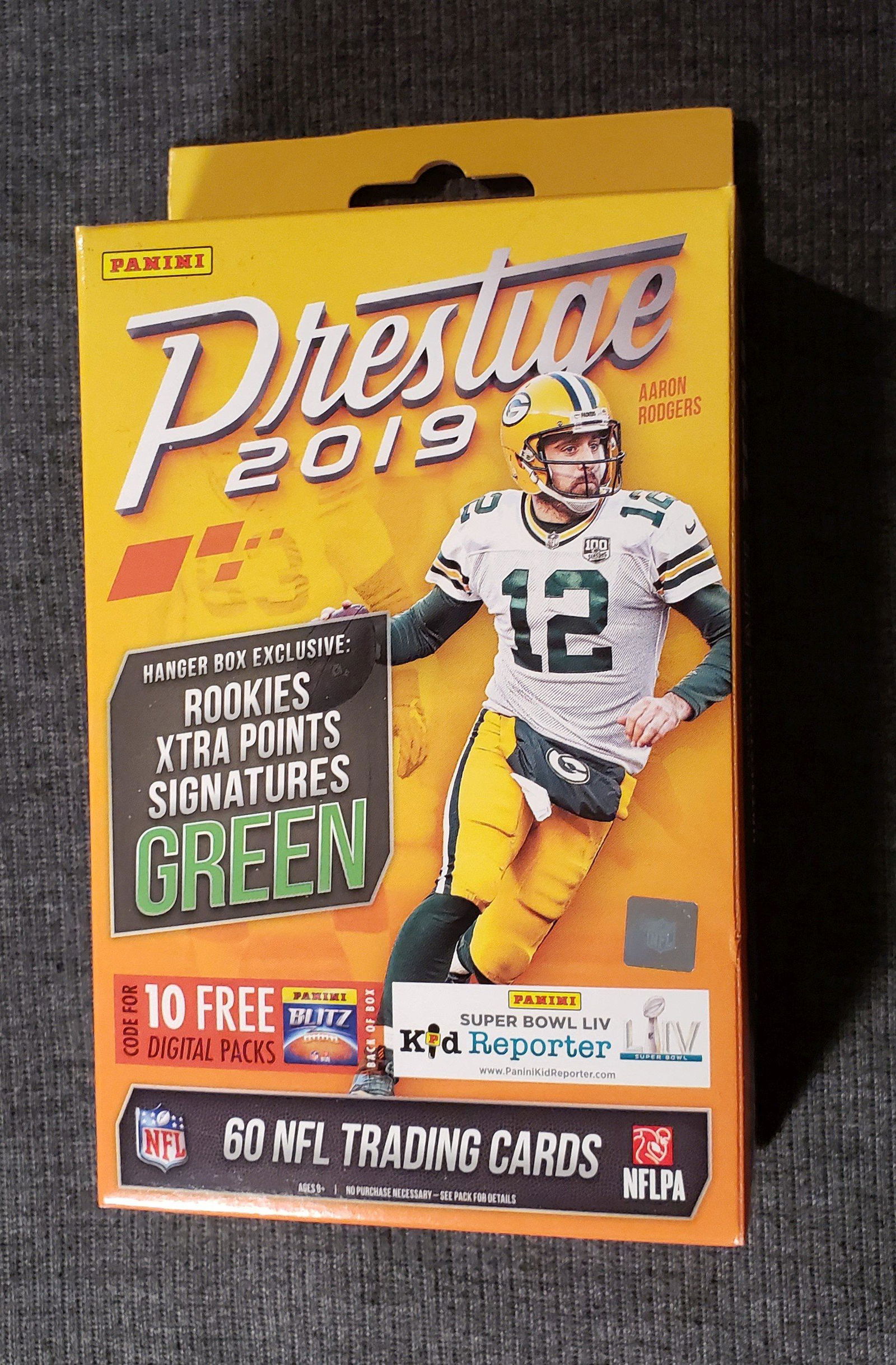2019 PANINI PRESTIGE FOOTBALL SEALED HANGER BOX (1 of 2)