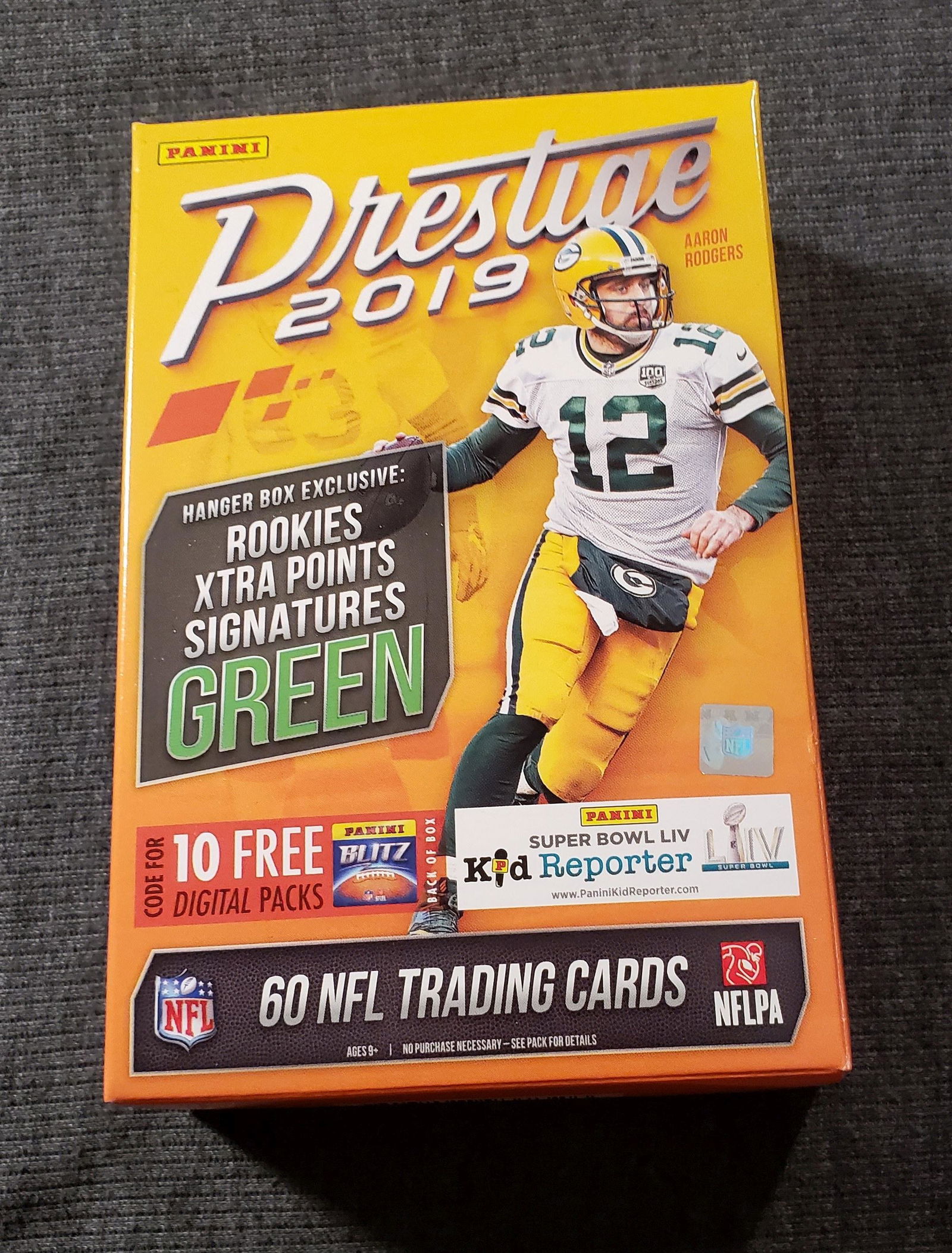 2019 PANINI PRESTIGE FOOTBALL SEALED HANGER BOX (1 of 2)