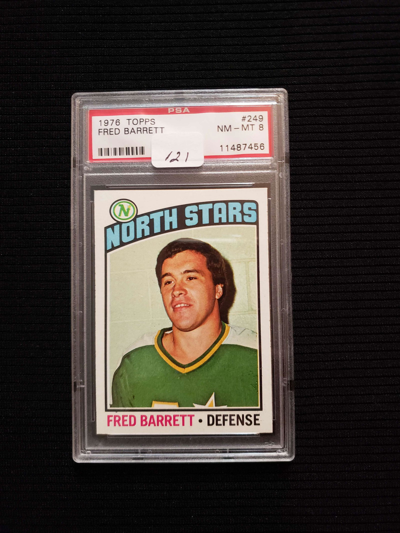 PSA GRADED VINTAGE HOCKEY CARD (1 of 2)