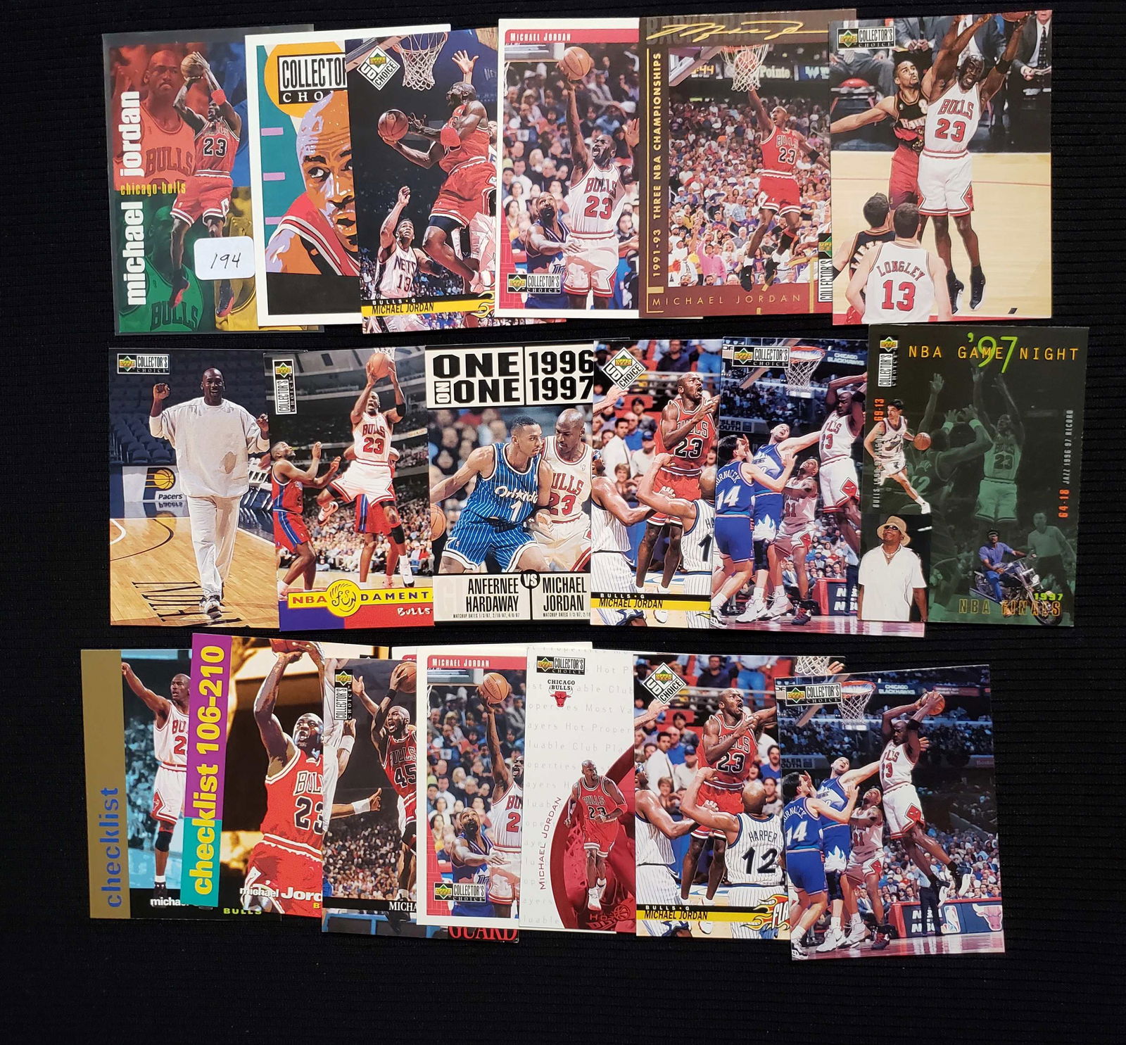LOT OF 20 MICHAEL JORDAN BASKETBALL CARDS (1 of 4)