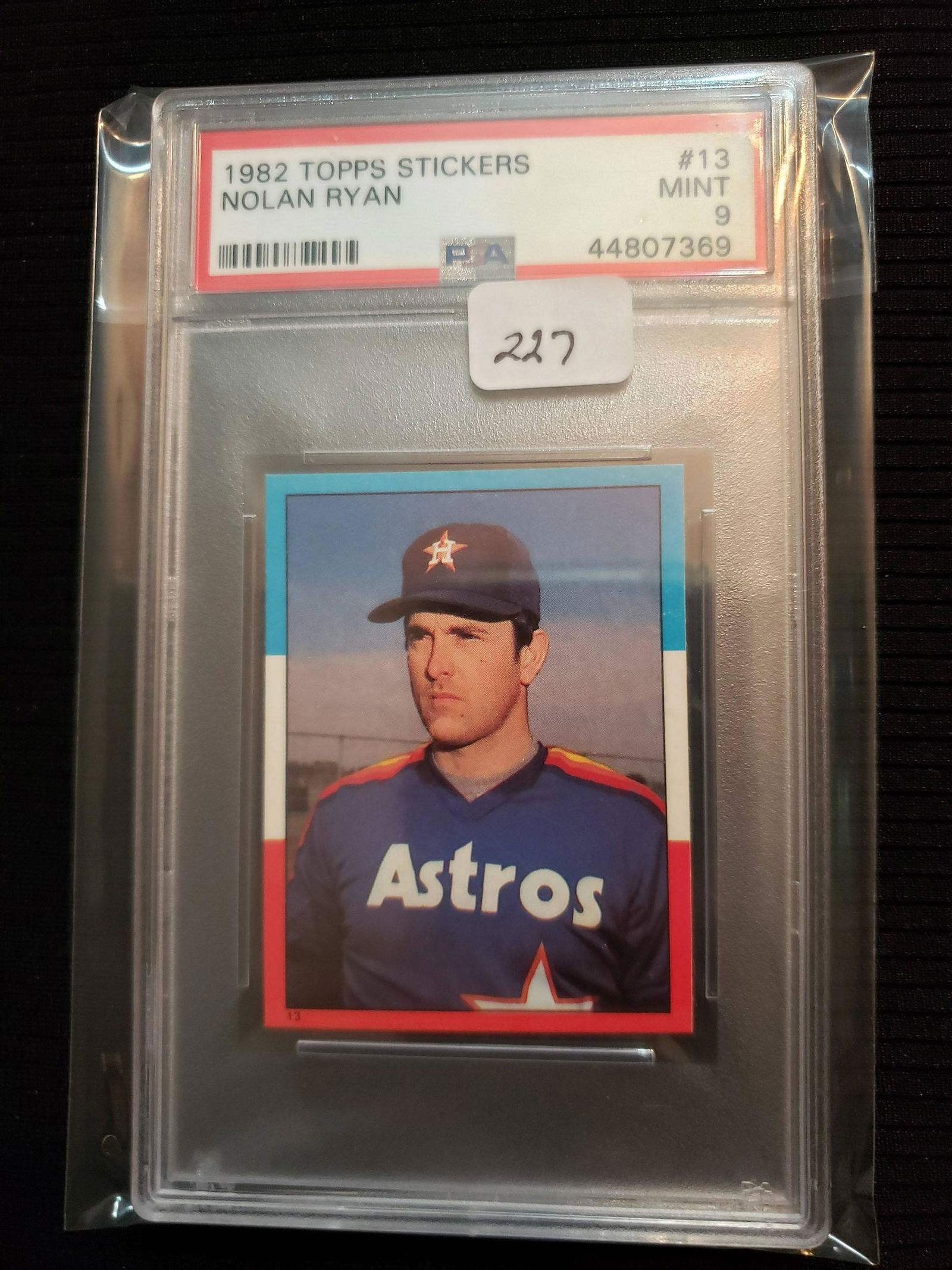 1982 TOPPS STICKERS NOLAN RYAN PSA 9 MINT (1 of 1)