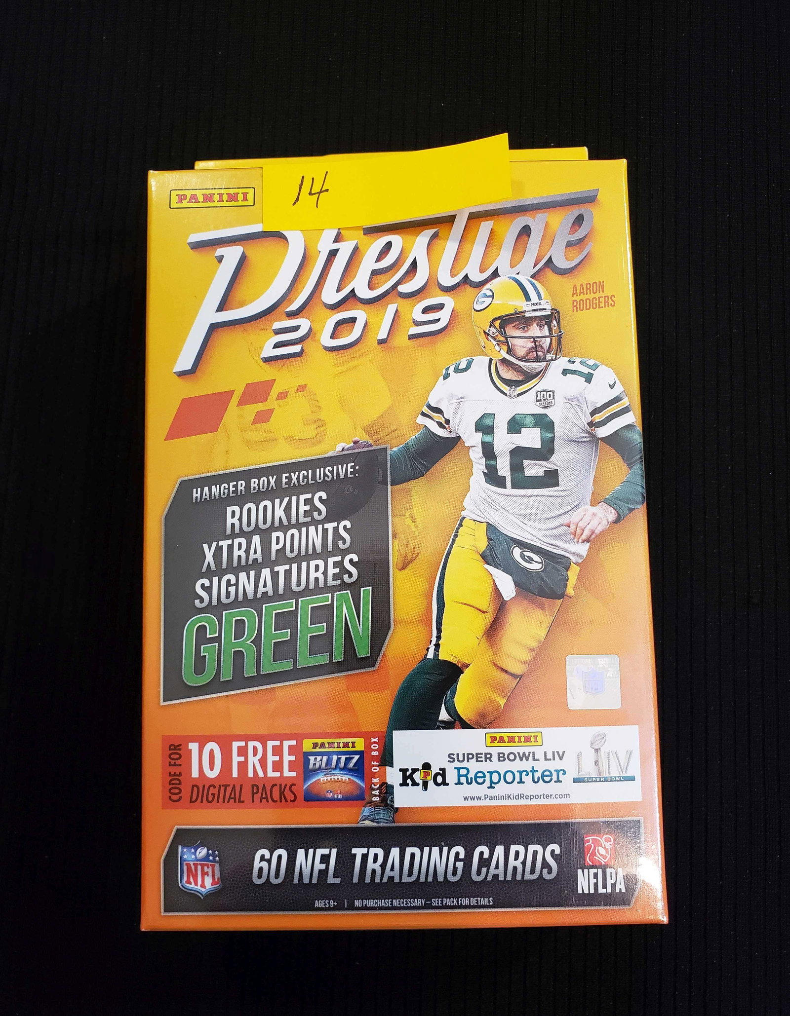 2019 Panini Prestige NFL Football Hanger Box: DANIEL JONES, KYLER MURRAY RC-Featuring 2019 NFL Rookies premieried in team uniform WITH One autograph or memorabilia per two boxes, 5 Rookies, 5 parallels, 5 inserts