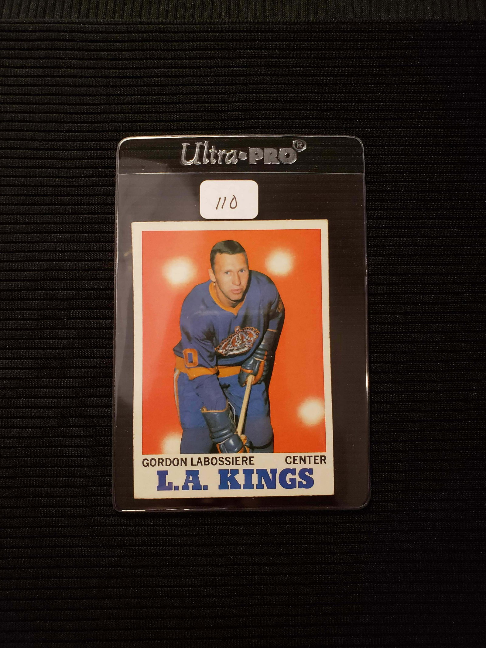 VINTAGE 1970-70 TOPPS HOCKEY CARD: CARD #38 GORDON LABOSSIERE LOS ANGELES KINGS.