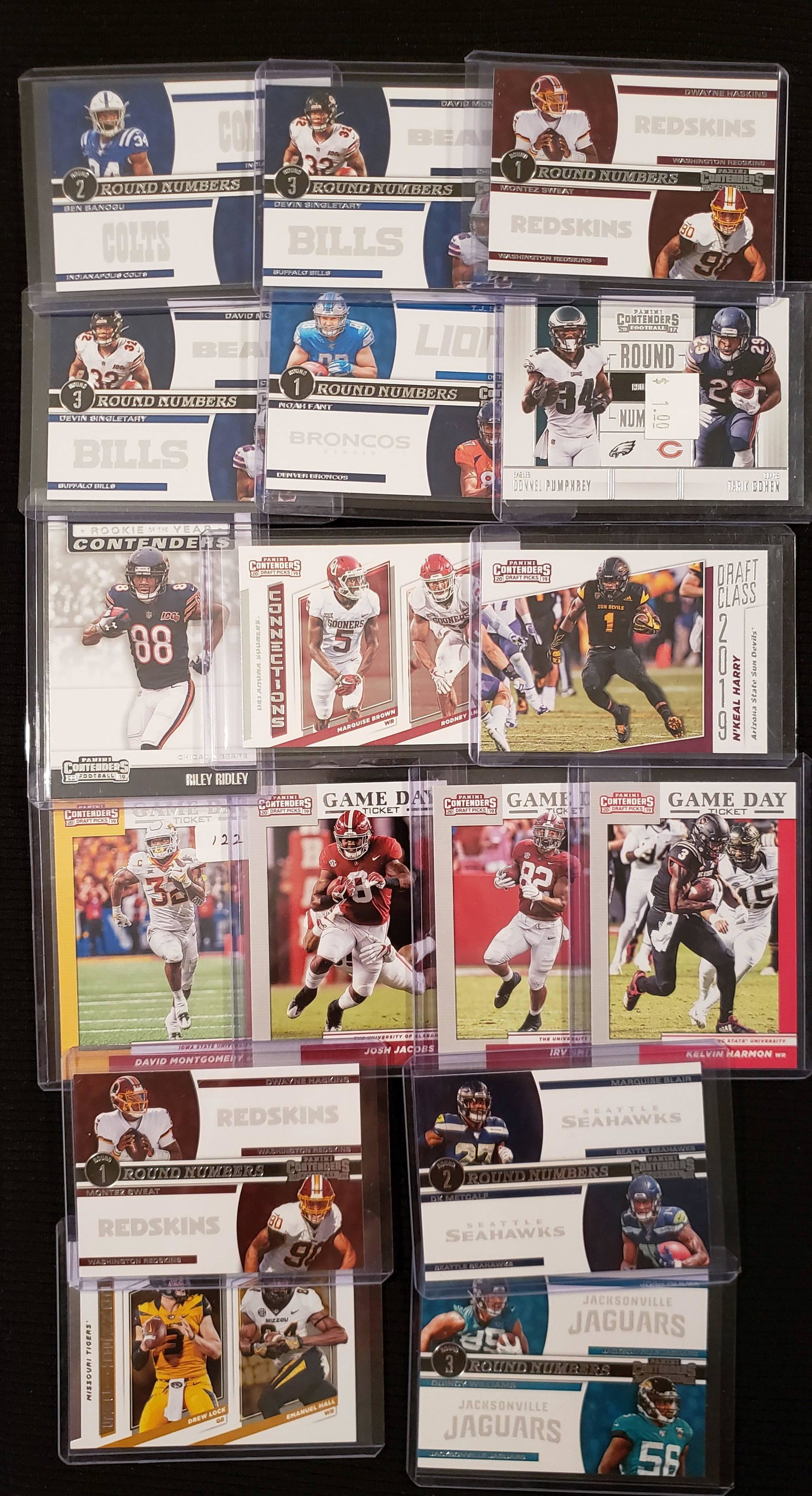 LOT OF 17 PANINI CONTENDERS FOOTBALL ROOKIE CARDS: DAVID MONTGOMERY, JOSH JACOBS, RILEY RIDLEY, IRV SMITH JR., DWAYNE HASKINS, DREW LOCK