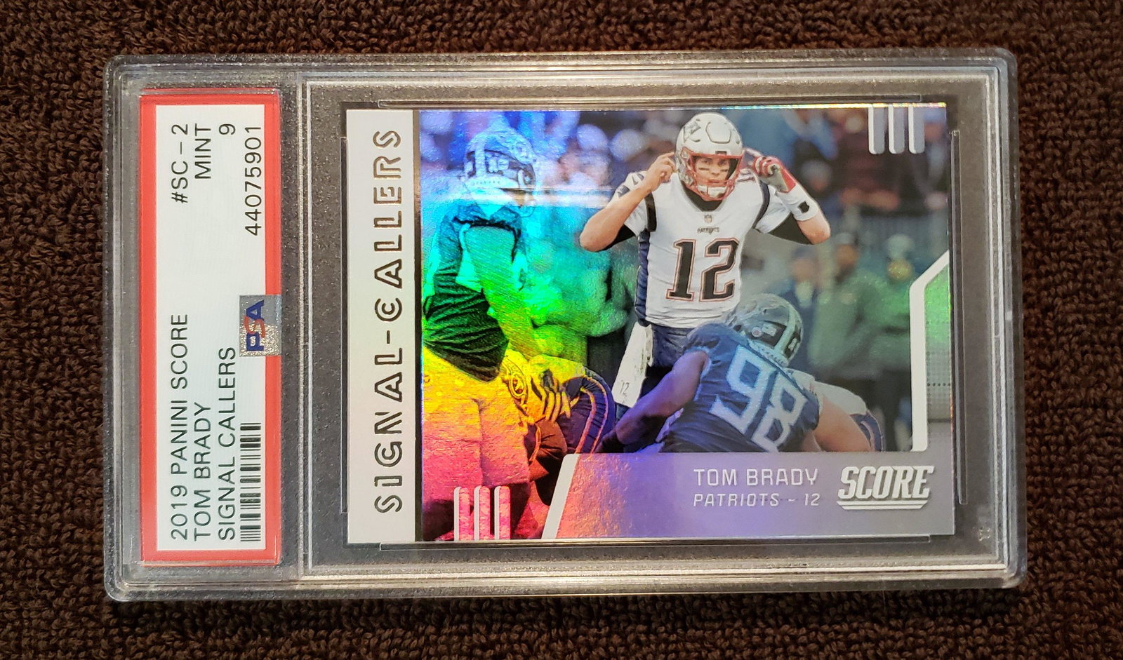 PSA GRADED CARD TOM BRADY SIGNAL CALLERS FOIL SP: PSA 9 MINT TOM BRADY Panini Score #SC-2 Signal Callers sp insert card