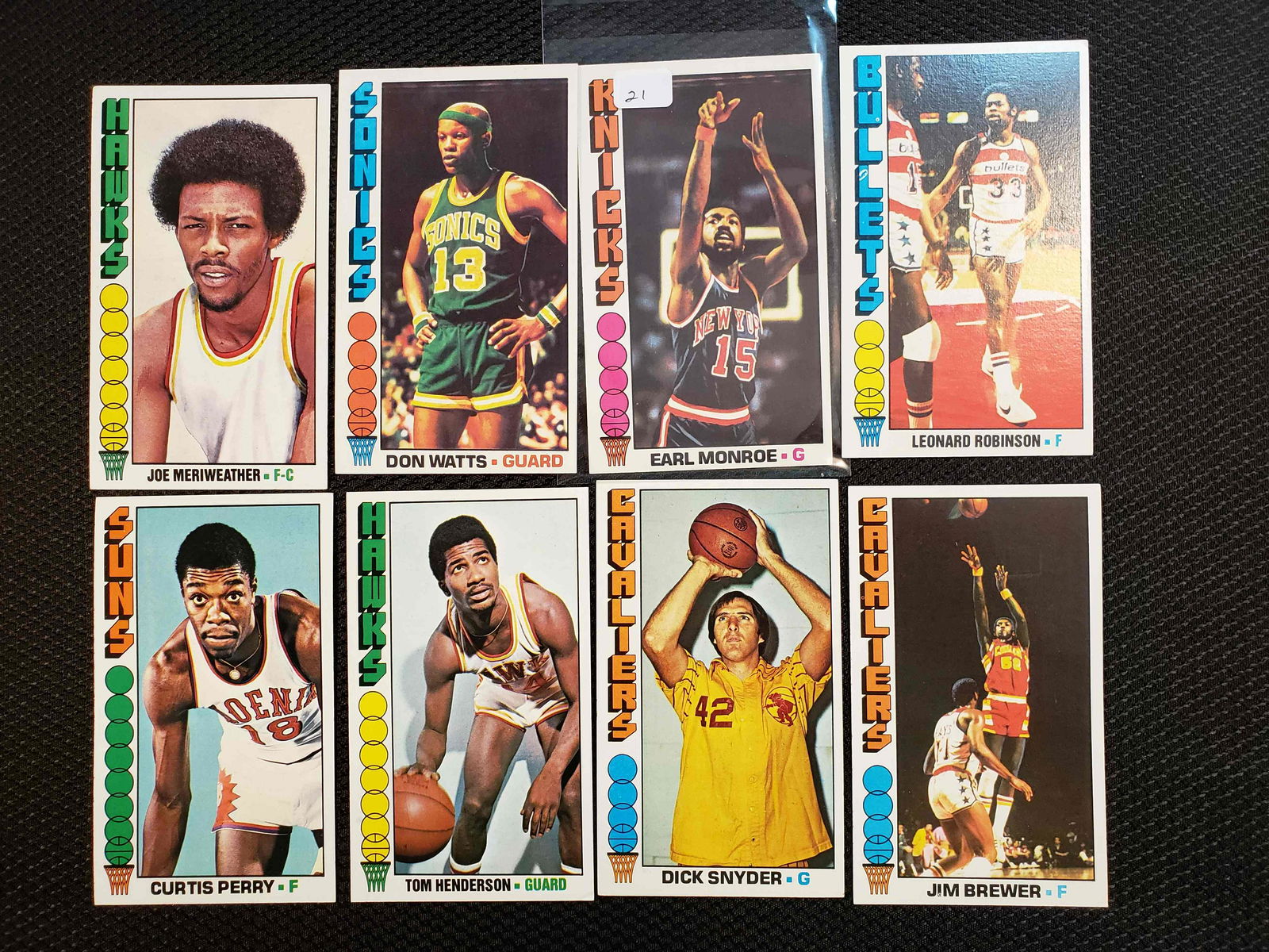 VINTAGE JUMBO 1976 TOPPS BASKETBALL CARDS NRMT+ (1 of 2)
