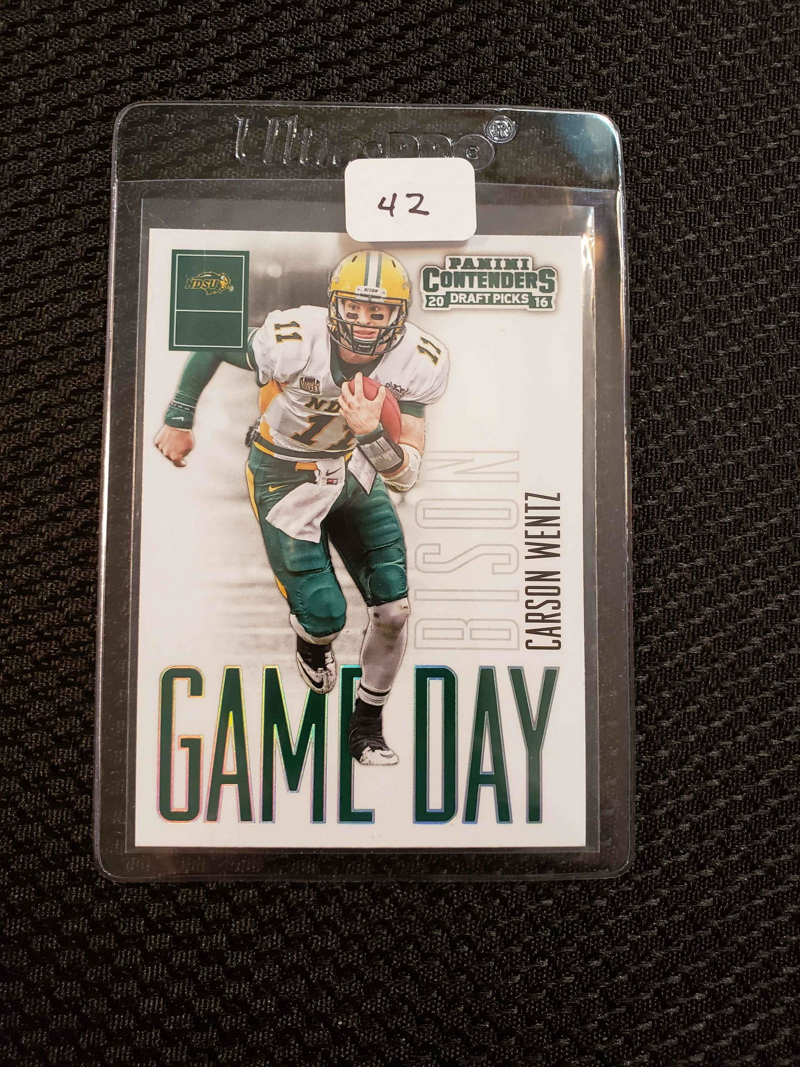 CARSON PALMER PHILADELPHIA EAGLES ROOKIE CARD (1 of 2)