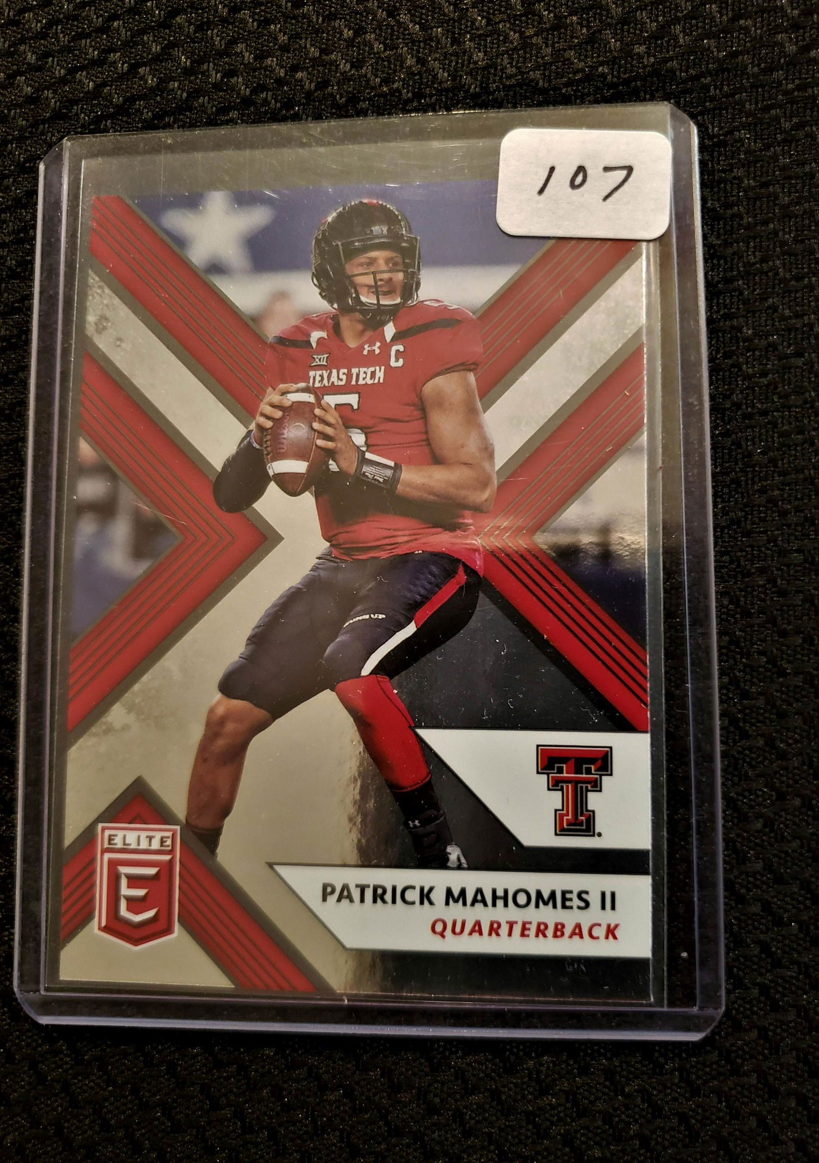 2018 PANINI ELITE PATRICK MAHOMES TEXAS TECH (1 of 2)