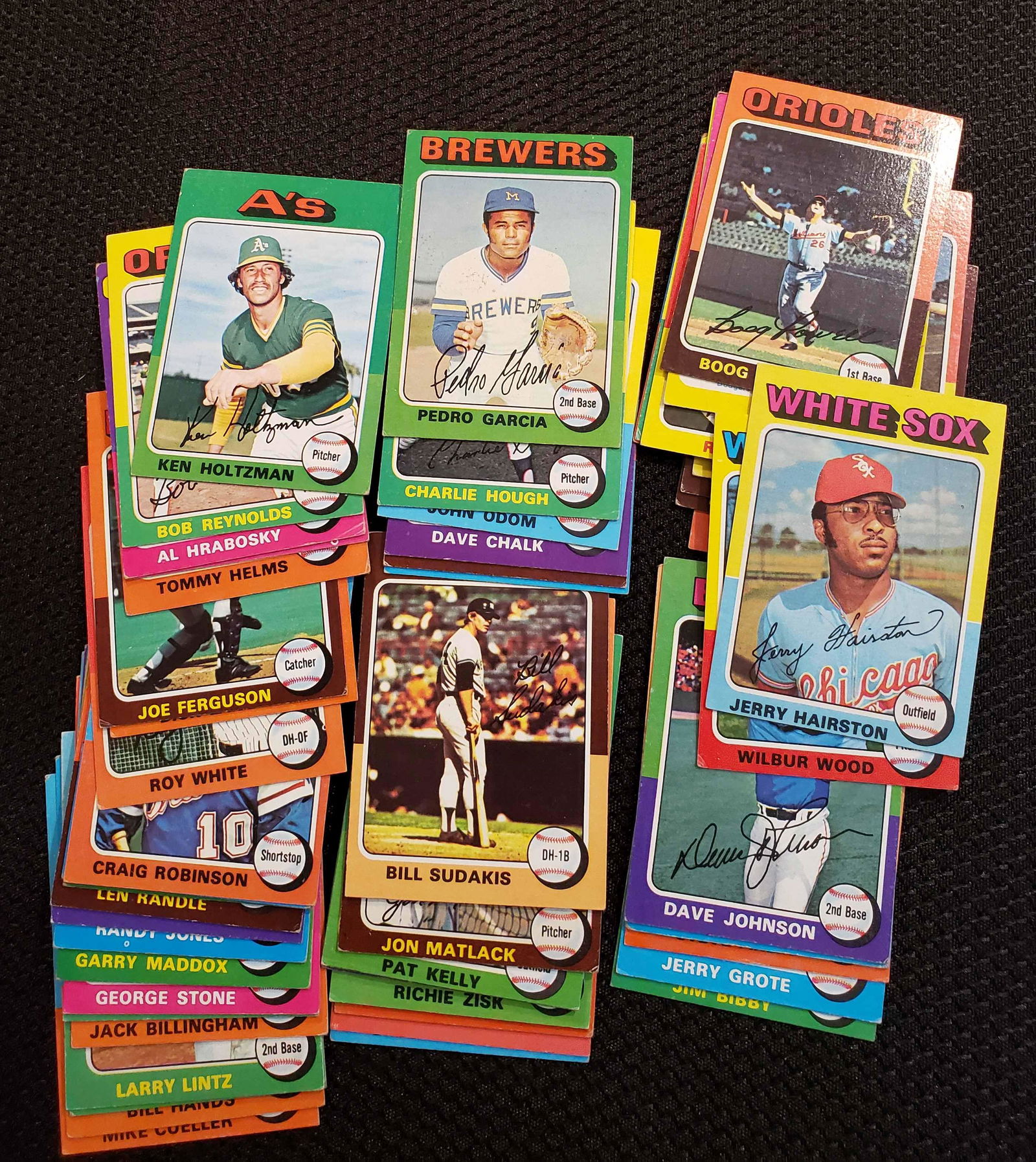 LOT OF 50 DIFFERENT 1975 TOPPS MINI BASEBALL CARDS (1 of 1)
