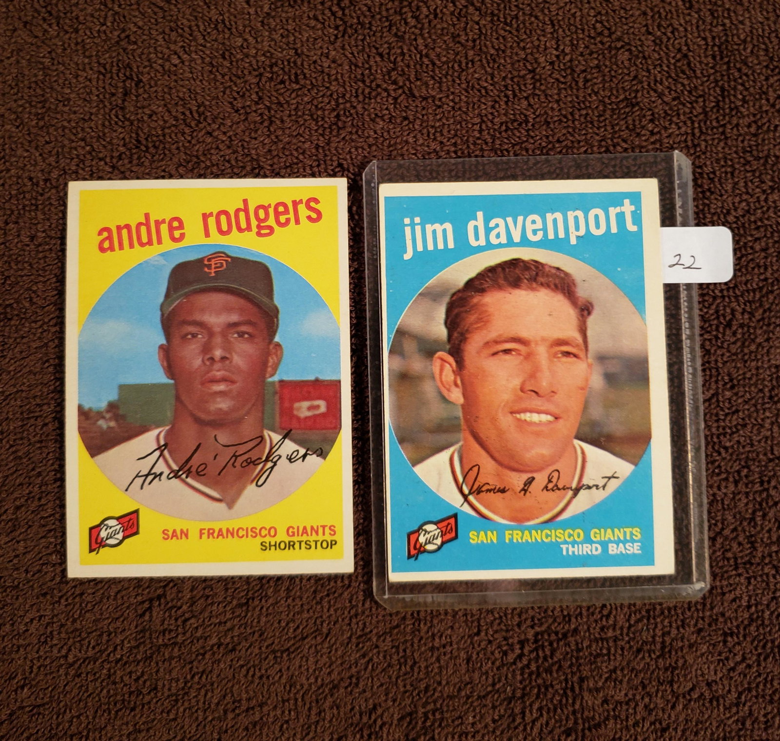 BETTER GRADE 1959 TOPPS BASEBALL CARDS EXMT: SF GIANTS # 198 JIM DAVENPORT, #216 ANDRE RODGERS EXMT