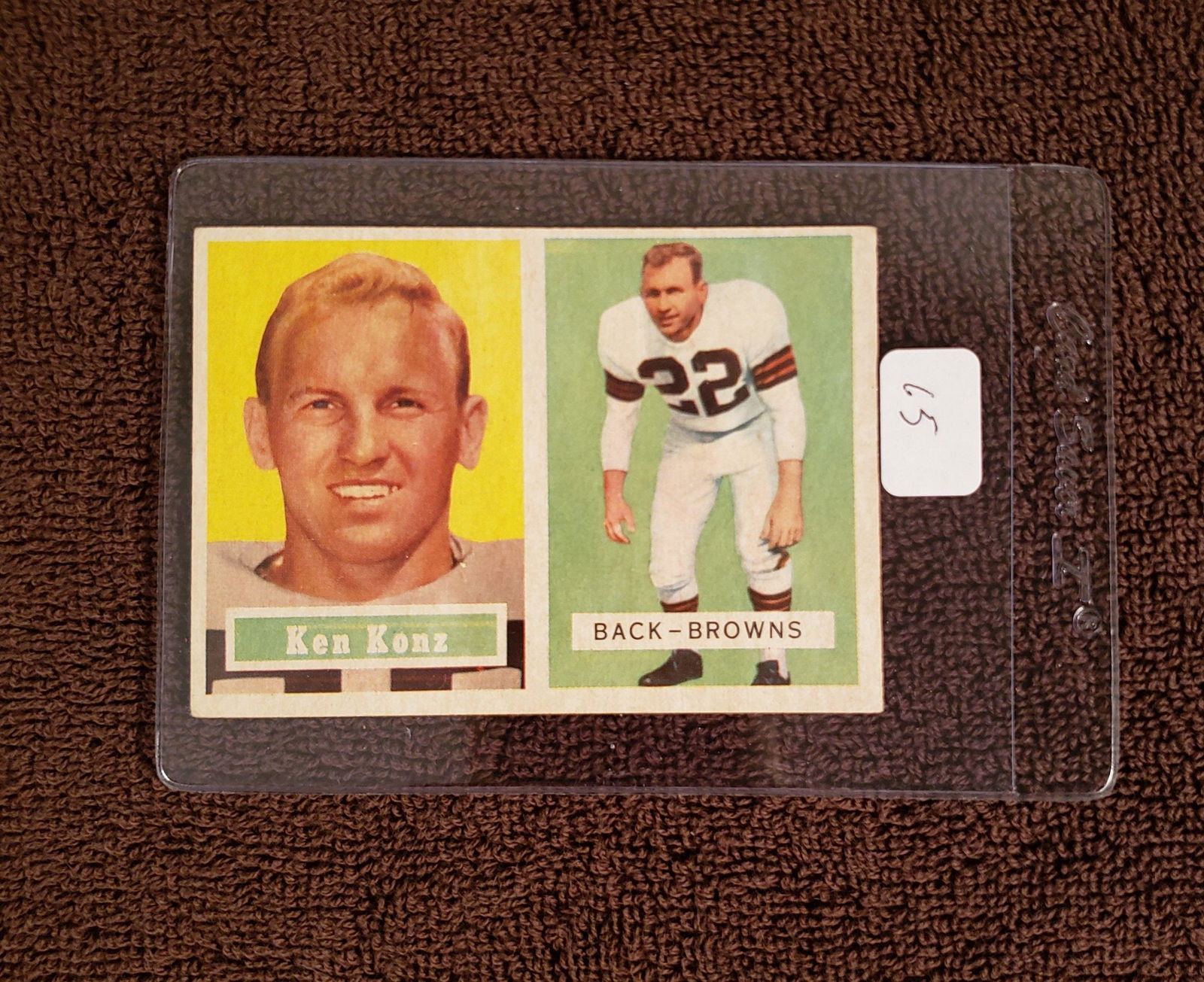 VINTAGE 1957 TOPPS FOOTBALL CARDS: KEN KONZ CLEVELAND BROWNS CARD #52