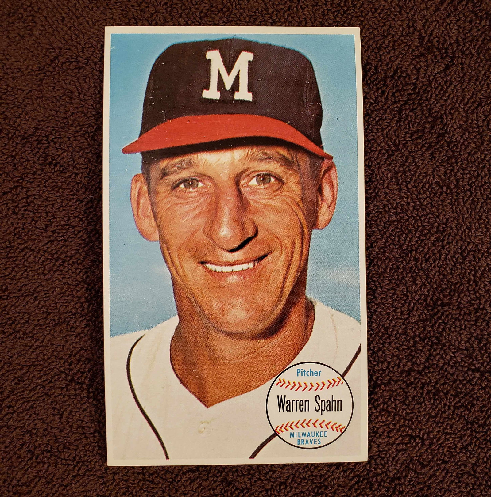 1964 TOPPS GIANTS #31 WARREN SPAHN EX+: 1964 TOPPS GIANTS #31 WARREN SPAHN EX+