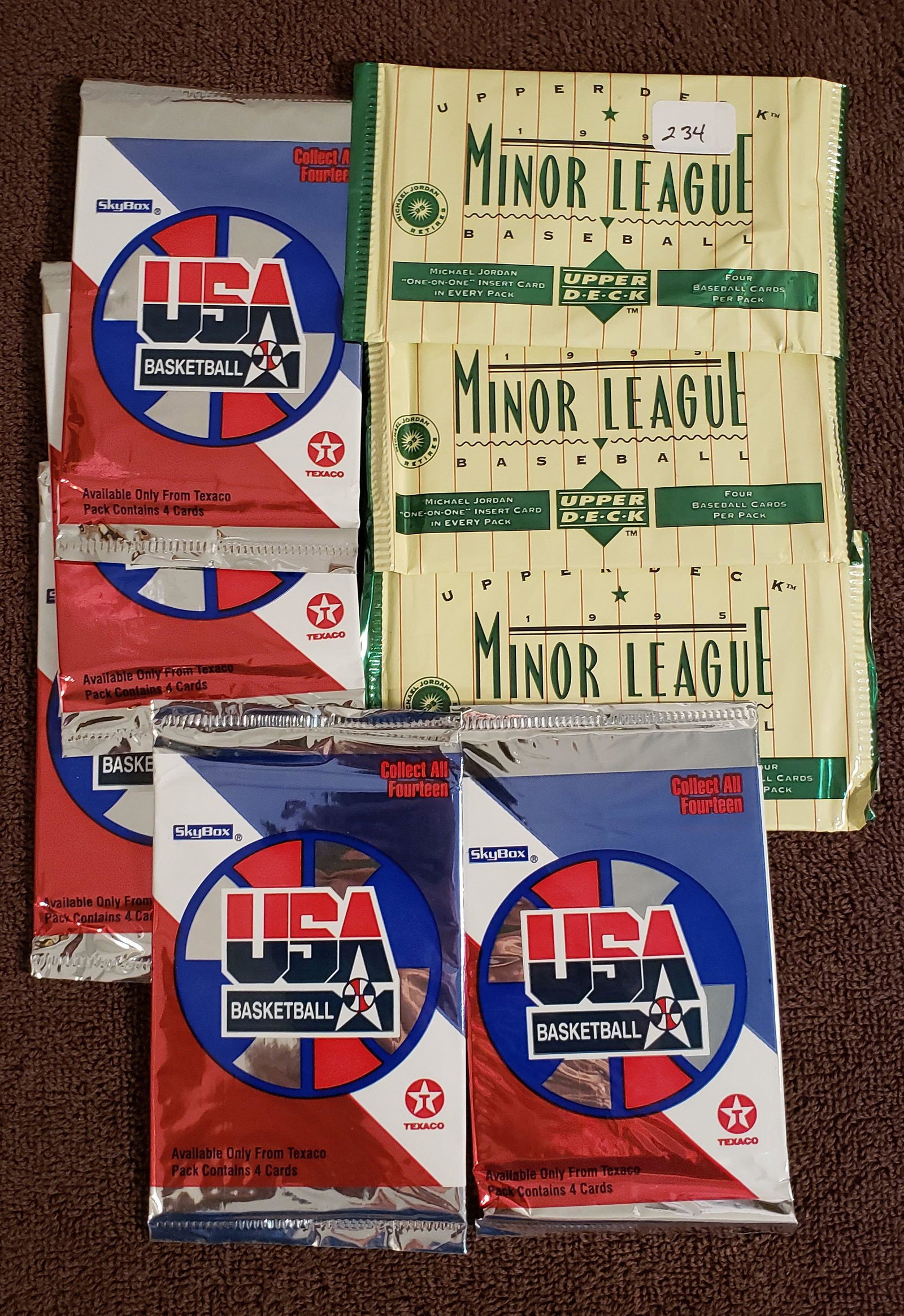 UPPER DECK USA BASKETBALL/MINOR LEAGUE PACKS: 1996 FLEER/TEXACO EXCLUSIVE USA BASKETBALL CARDS, UPPER DECK MINIR LEAGUE BASEBALL WITH 1 JORDAN INSERT PER PACK